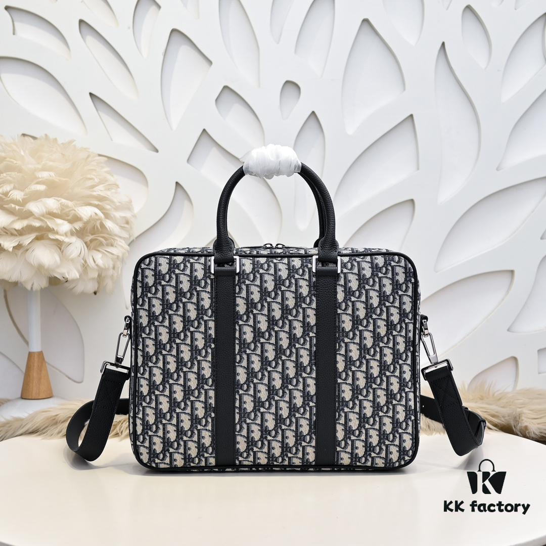 692f10c34ecd253cf1078bb4 Dior Latest Men's Briefcase from Official Counter - Website Synchronized, Original Quality