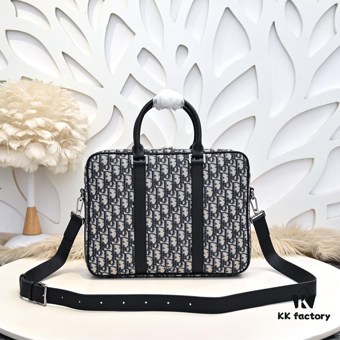 692f10c34ecd253cf1078bb7 Dior Latest Men's Briefcase from Official Counter - Website Synchronized, Original Quality
