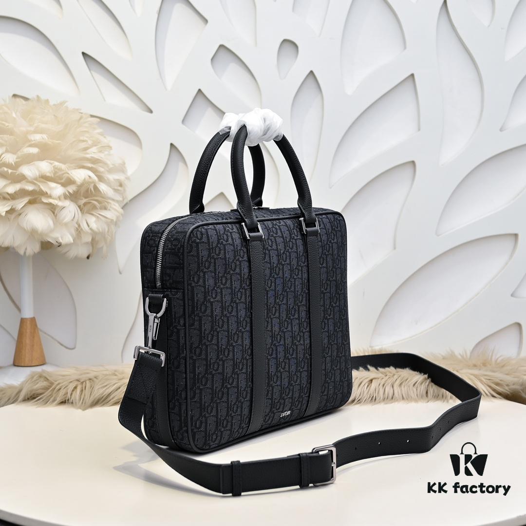 692f10c84ecd253cf1078bbf Dior Latest Men's Briefcase from Official Counter - Website Synchronized, Original Quality