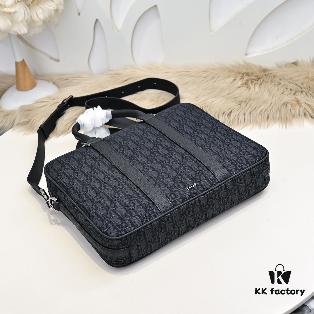 692f10ca4ecd253cf1078bc3 Dior Latest Men's Briefcase from Official Counter - Website Synchronized, Original Quality