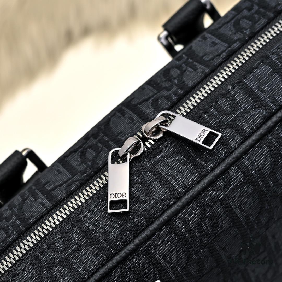 692f10cb4ecd253cf1078bc4 Dior Latest Men's Briefcase from Official Counter - Website Synchronized, Original Quality