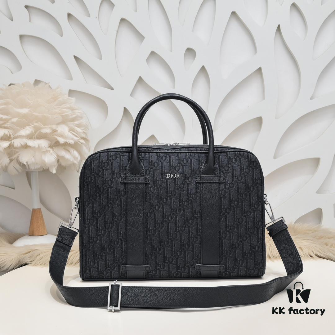692f10de4ecd253cf1078bf0 Dior Latest Men's Briefcase from Official Counter - Website Synchronized, Original Quality