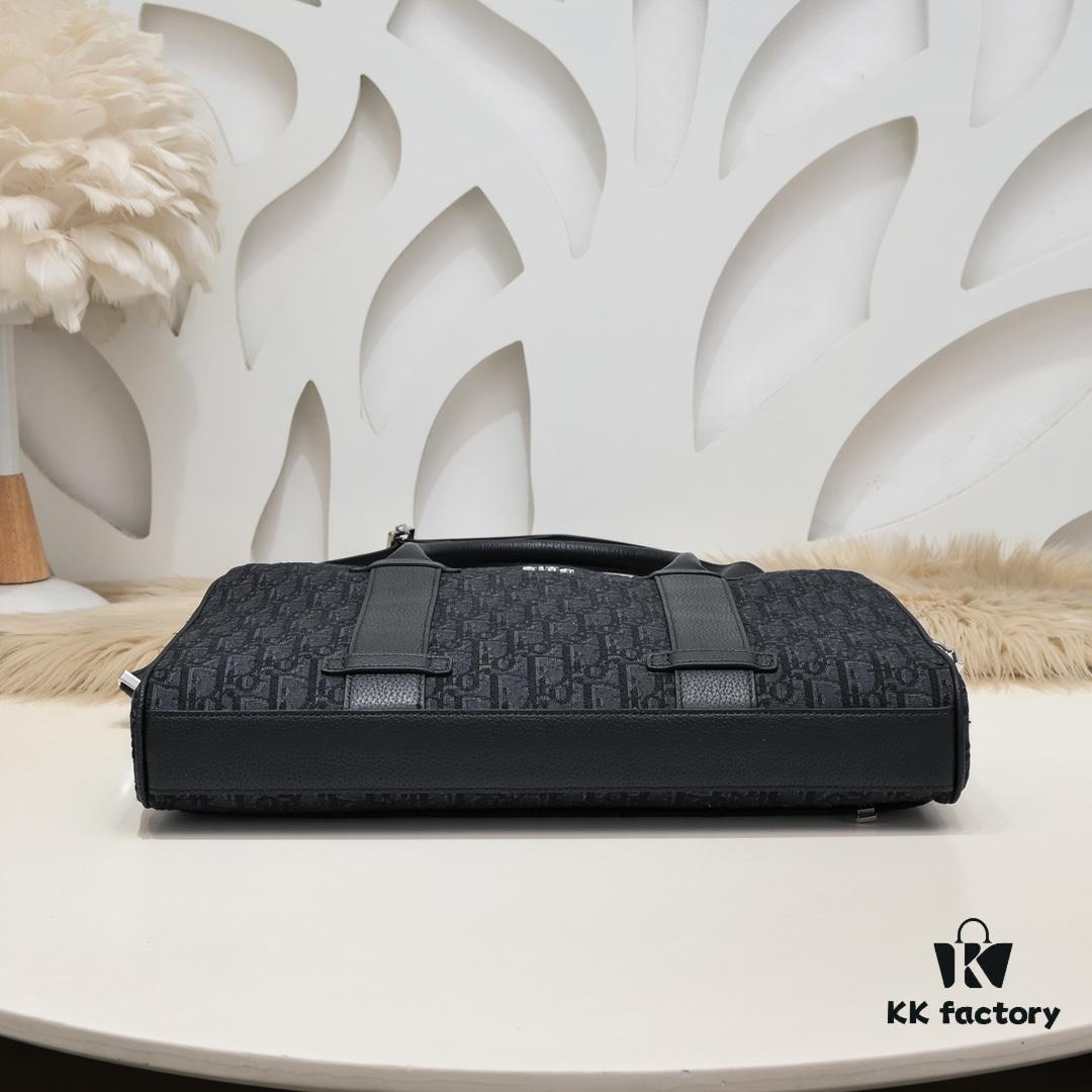 692f10e04ecd253cf1078bf3 Dior Latest Men's Briefcase from Official Counter - Website Synchronized, Original Quality
