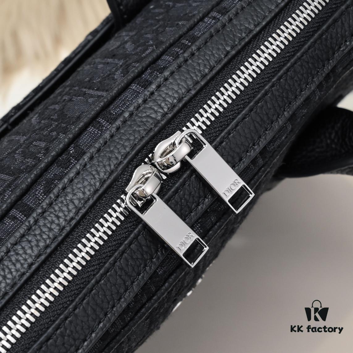 692f10e14ecd253cf1078bf4 Dior Latest Men's Briefcase from Official Counter - Website Synchronized, Original Quality