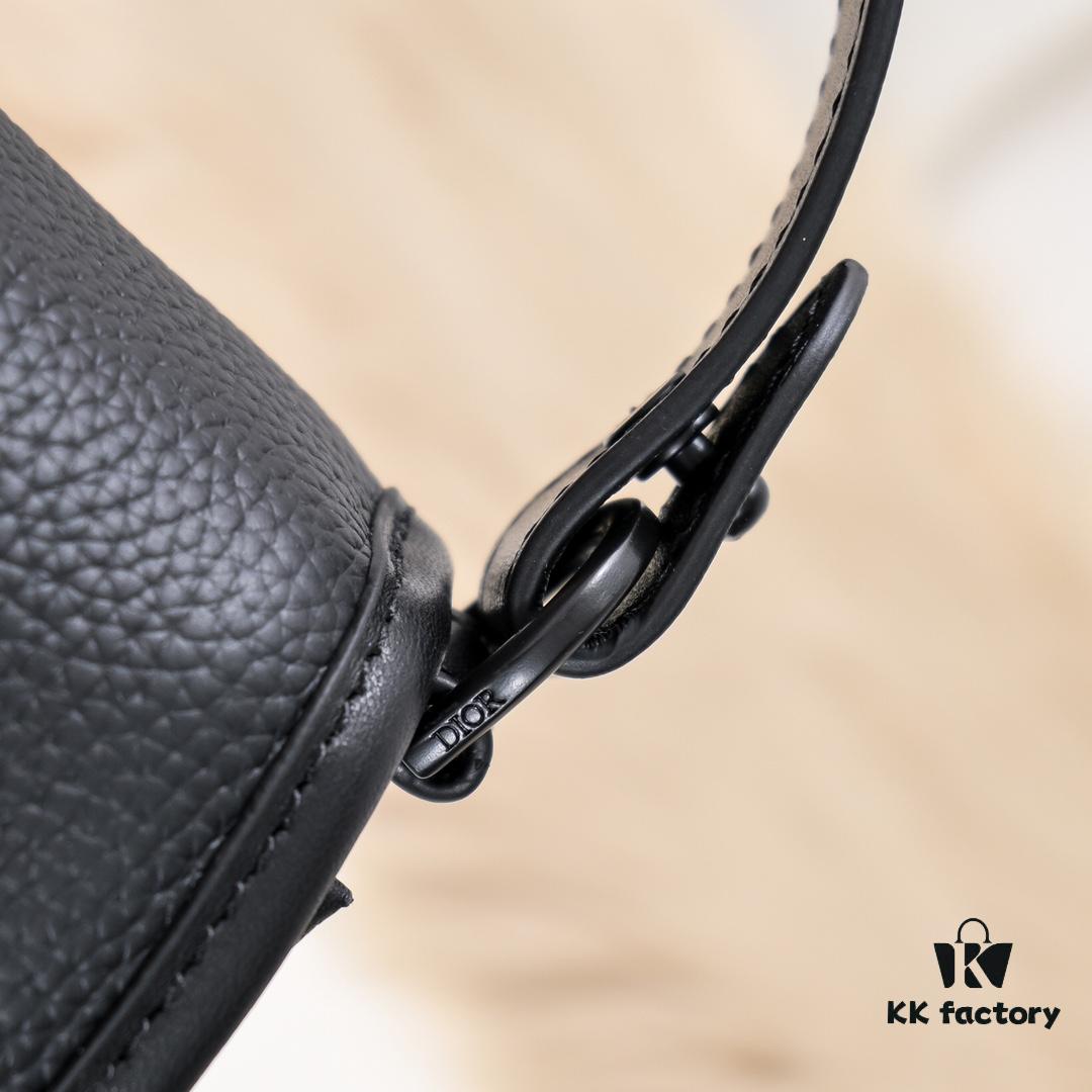 692f10ec4ecd253cf1078c0e Dior Latest Men's Messenger Bag / Shoulder Bag - Full Leather Gallop Style D9674