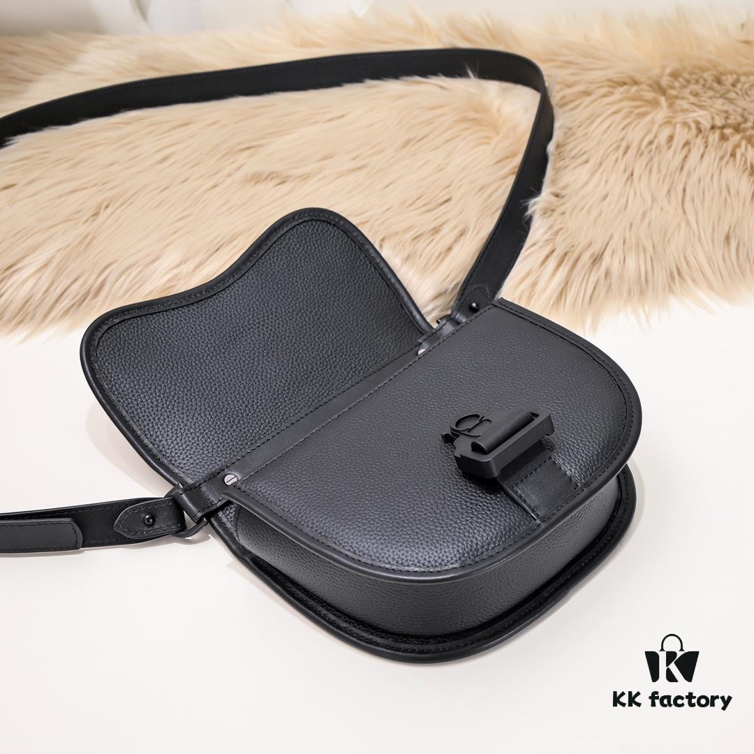 692f10ed4ecd253cf1078c0f Dior Latest Men's Messenger Bag / Shoulder Bag - Full Leather Gallop Style D9674