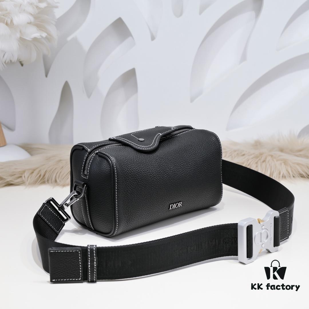 692f10f54ecd253cf1078c1e Dior Latest Men's Shoulder Bag - Official Store New Arrival, Website Synchronized, Premium Full-Leather Quality Model D9666