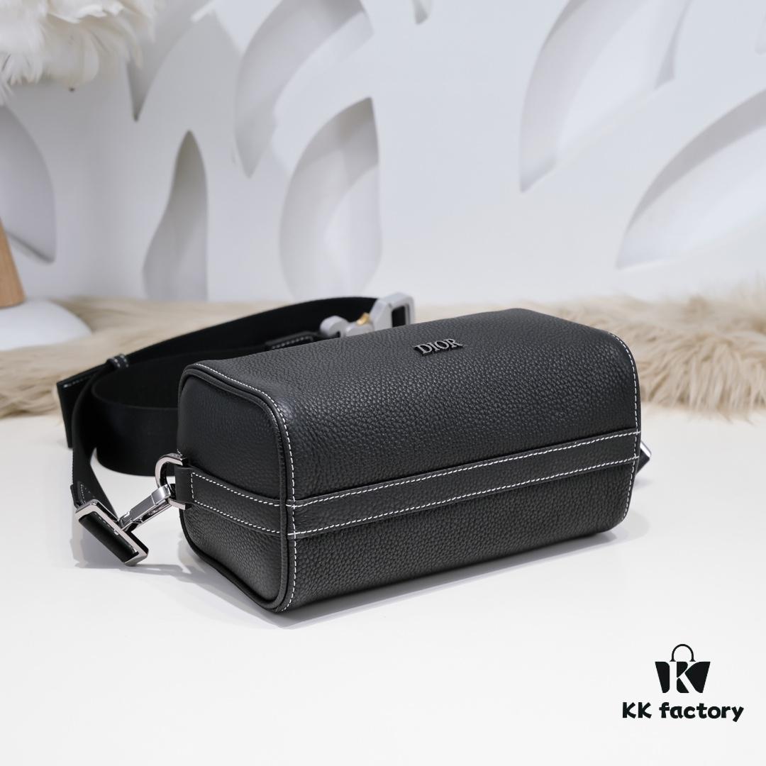 692f10f64ecd253cf1078c21 Dior Latest Men's Shoulder Bag - Official Store New Arrival, Website Synchronized, Premium Full-Leather Quality Model D9666