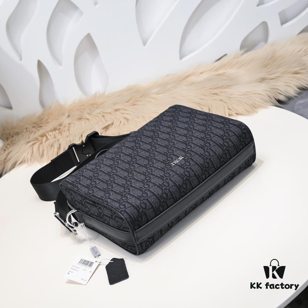 692f11034ecd253cf1078c39 Dior Latest Men's Messenger Bag / Shoulder Bag - Black Oblique Print with Grained Calfskin