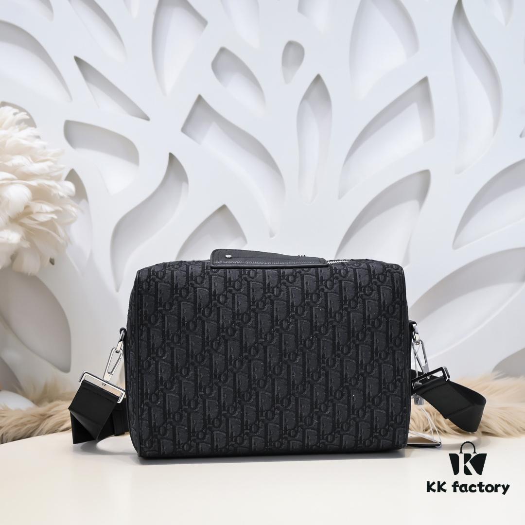 692f11044ecd253cf1078c3b Dior Latest Men's Messenger Bag / Shoulder Bag - Black Oblique Print with Grained Calfskin
