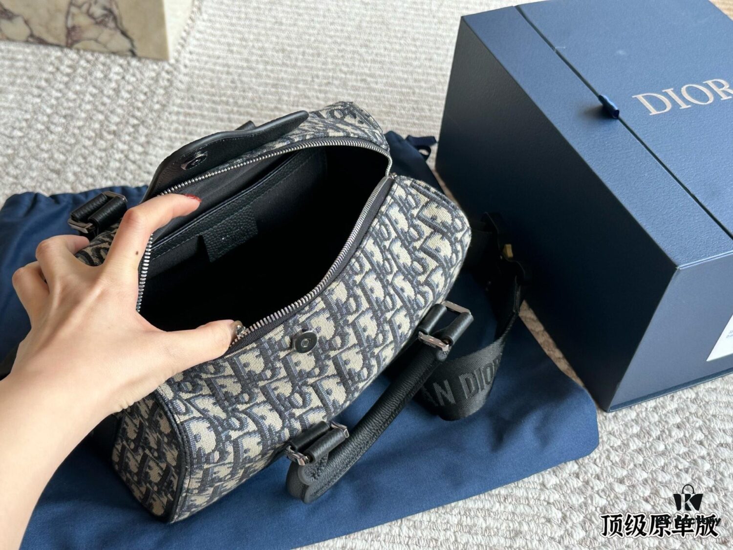 692f11274ecd253cf1078c79 Top-Quality Replica Dior Men's Bag Recommendation, Showcasing Extraordinary Taste
