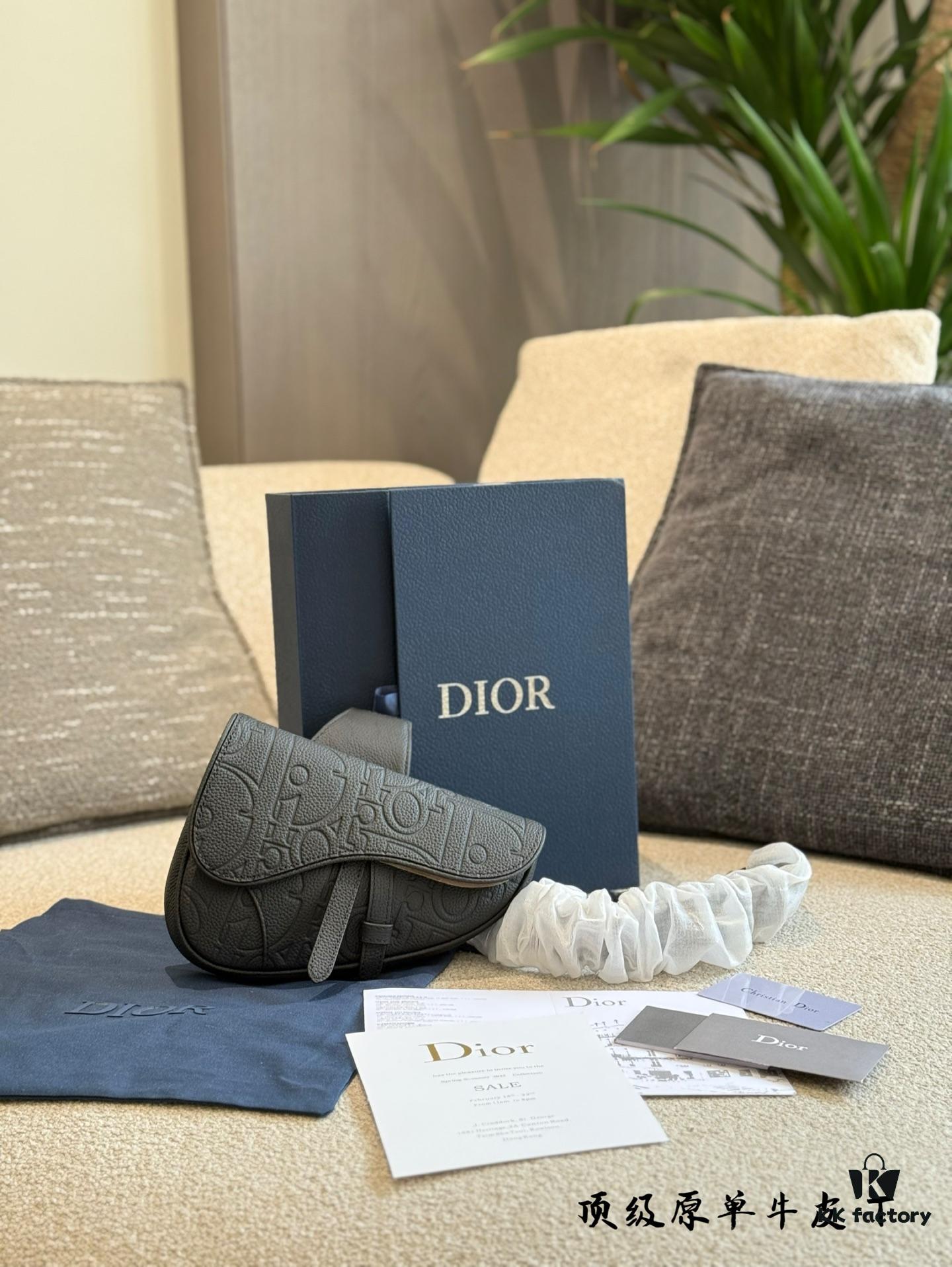 692f112f4ecd253cf1078c88 Top Quality Original Dior Men's Bag – A Symbol of Exceptional Taste