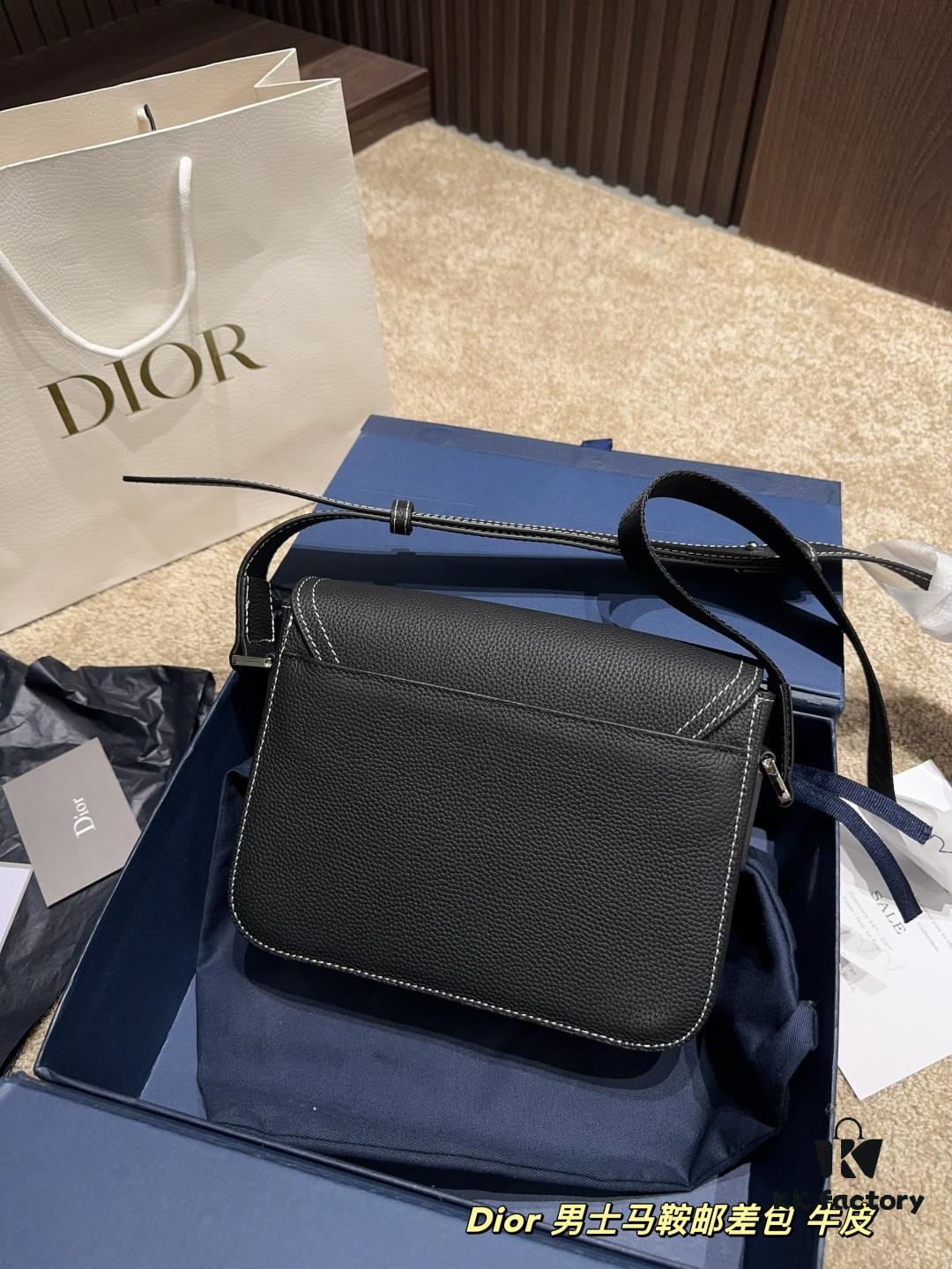 692f11424ecd253cf1078cae Dior Men's Saddle Messenger Bag in Cowhide Foldable Box ️ Size 23.18