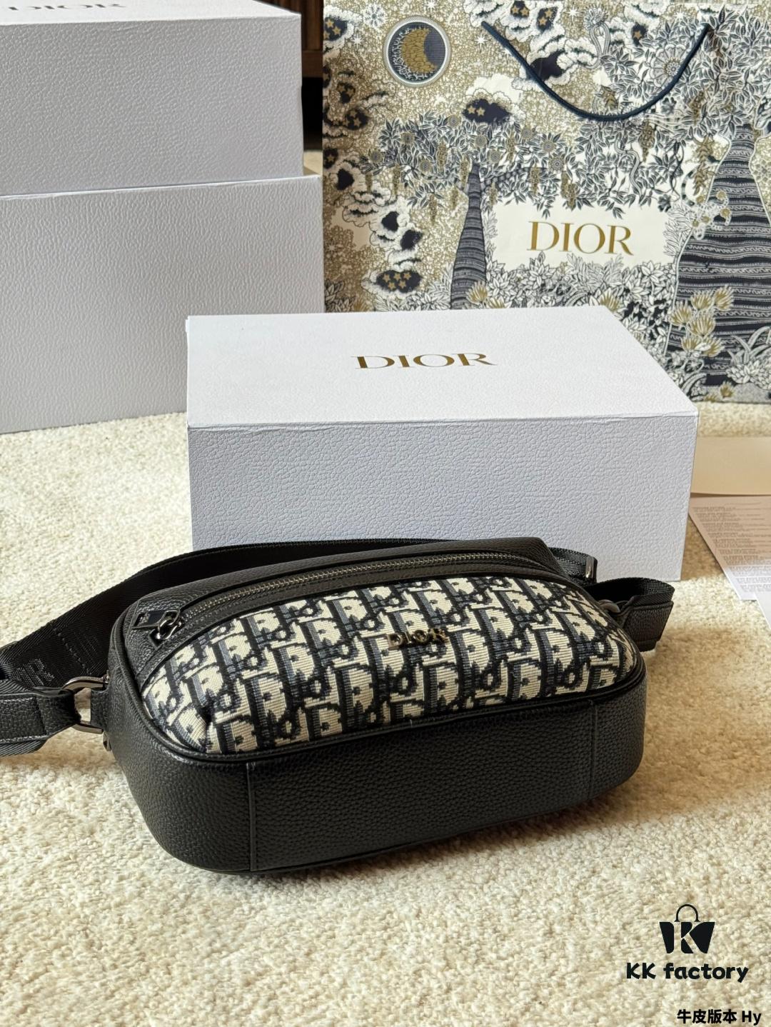 692f114b4ecd253cf1078cbd Genuine Leather Version DIOR Men's Messenger Bag