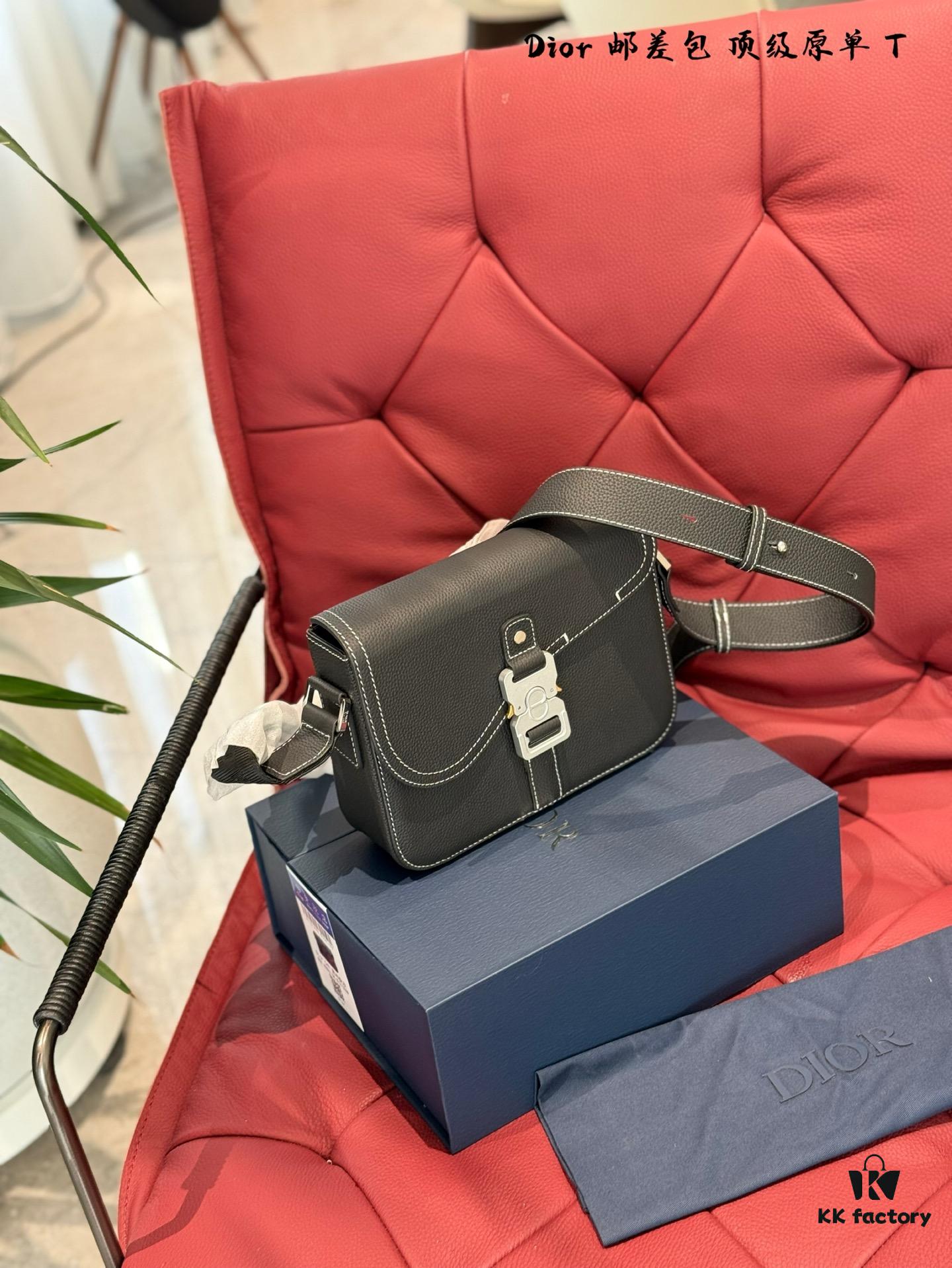 692f114f4ecd253cf1078cc6 Full Leather Dior Men's Saddle Messenger Bag