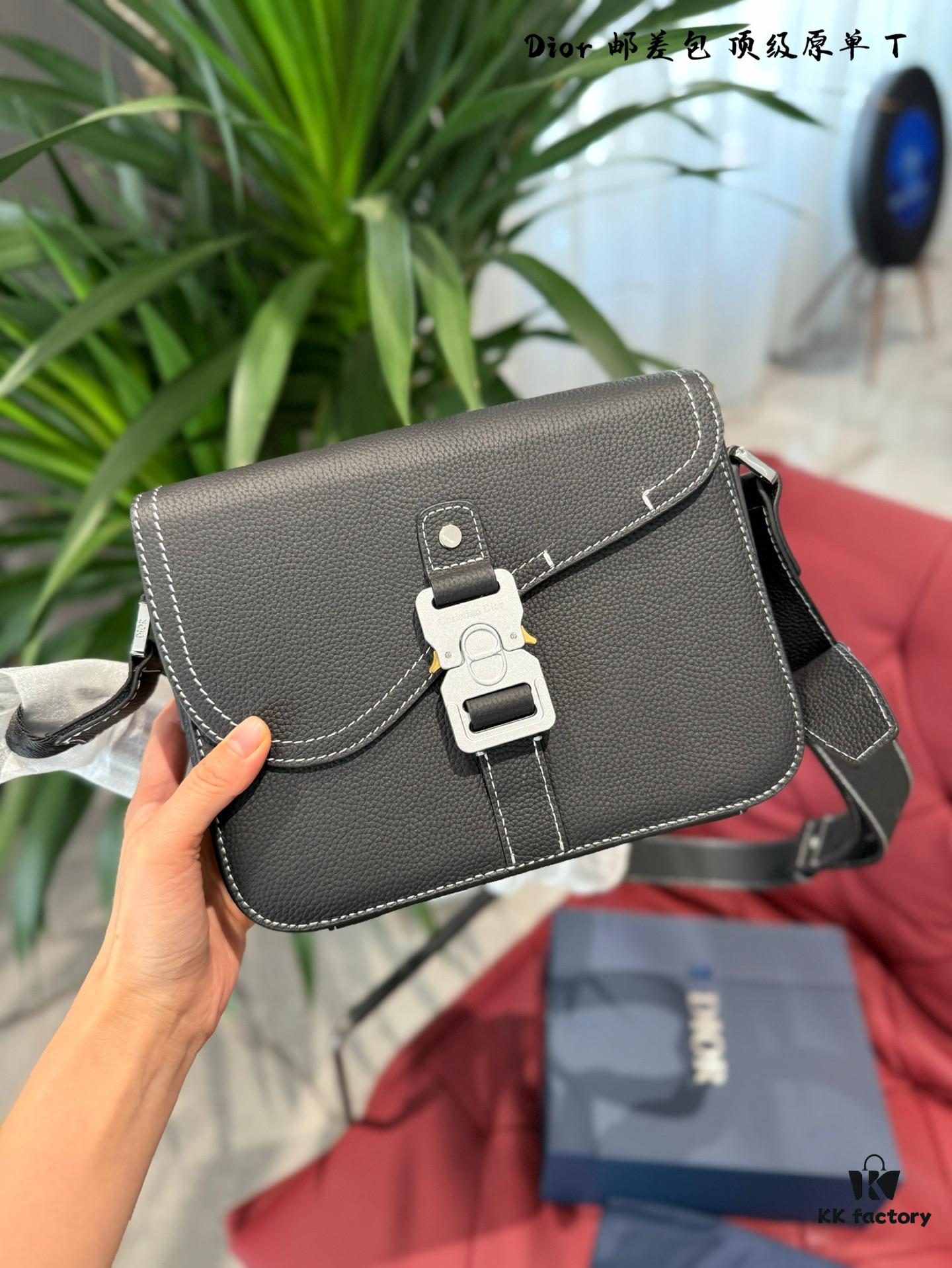 692f114f4ecd253cf1078cc7 Full Leather Dior Men's Saddle Messenger Bag