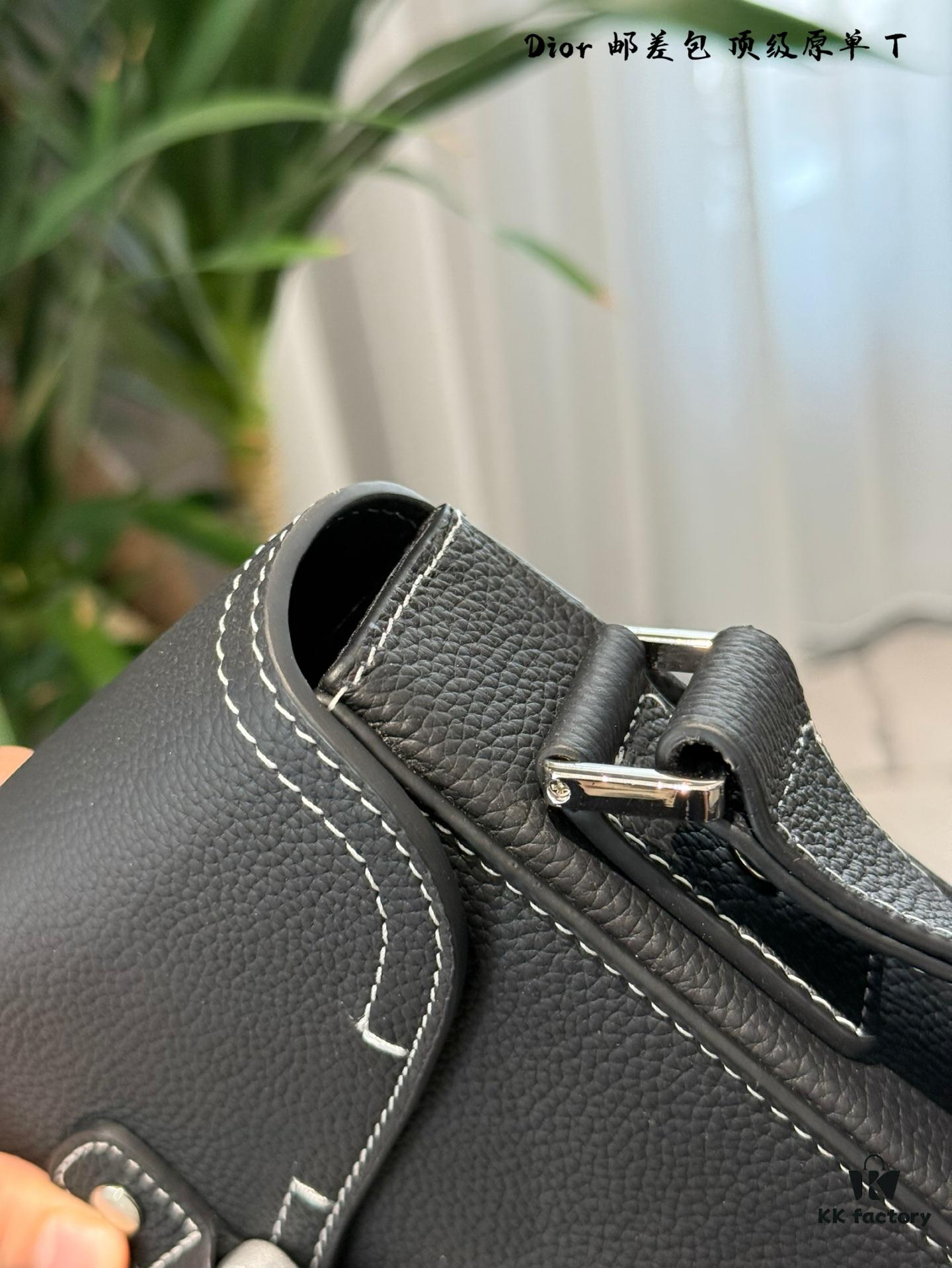 692f115e4ecd253cf1078ce5 Full Leather Dior Men's Saddle Messenger Bag