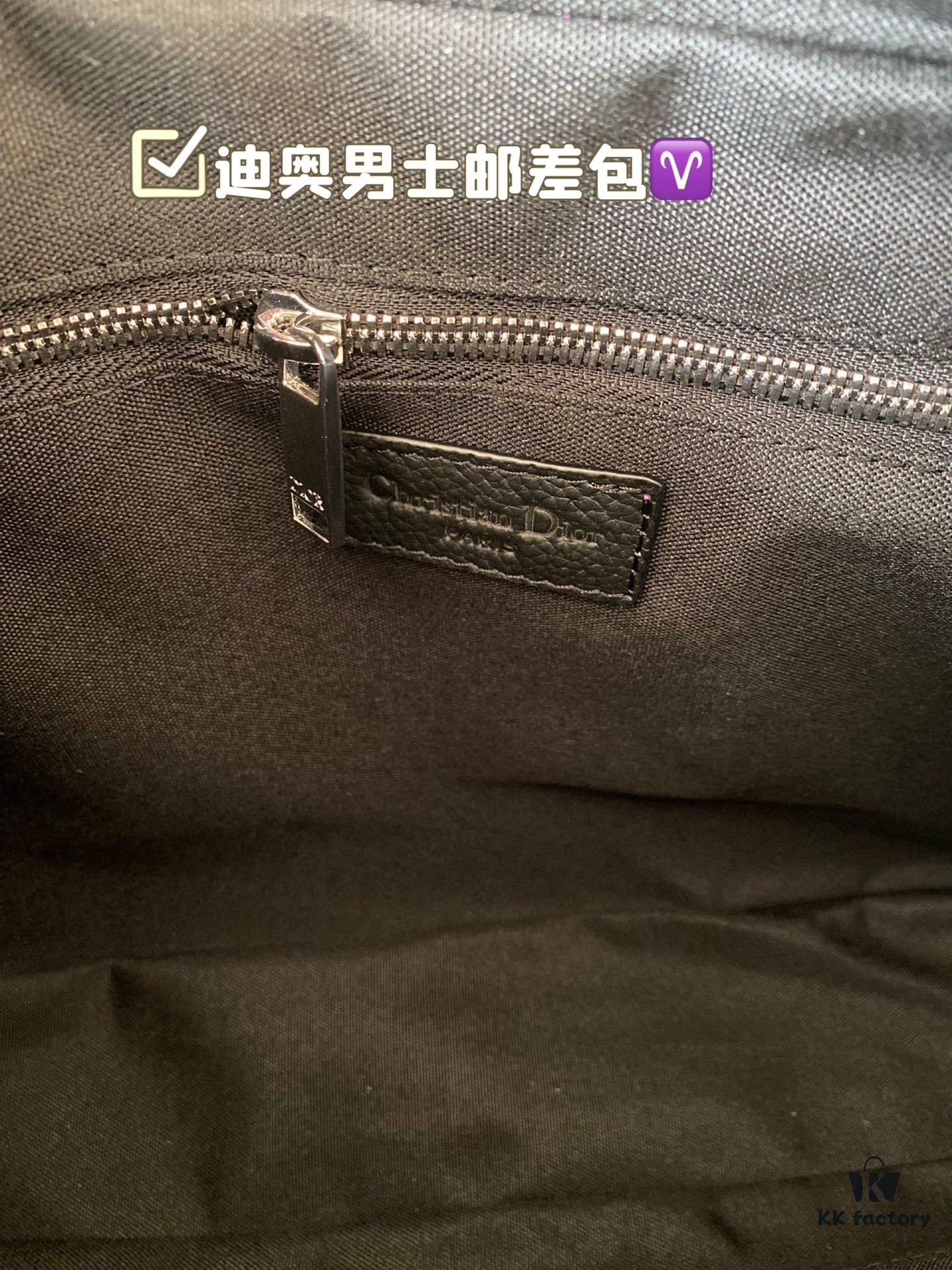 692f11614ecd253cf1078ceb Dior Men's Messenger Bag