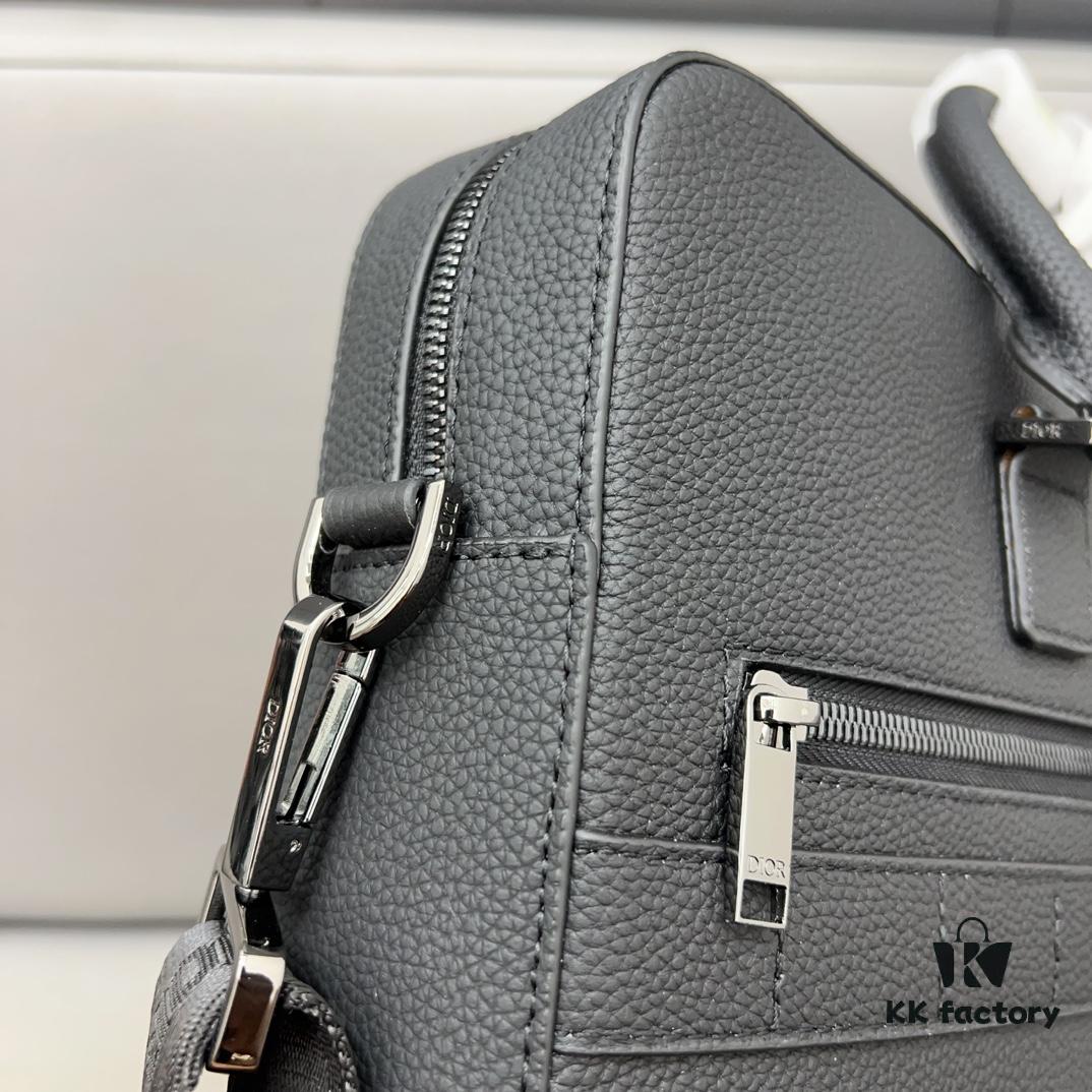 692f116b4ecd253cf1078d05 Dior Men's Leather Briefcase Laptop Bag Crossbody Handbag with Exquisite Inlay Craftsmanship, Classic and Versatile Design, Original Factory Material, High-End Quality, Includes Dust Bag, 38 x 27 cm
