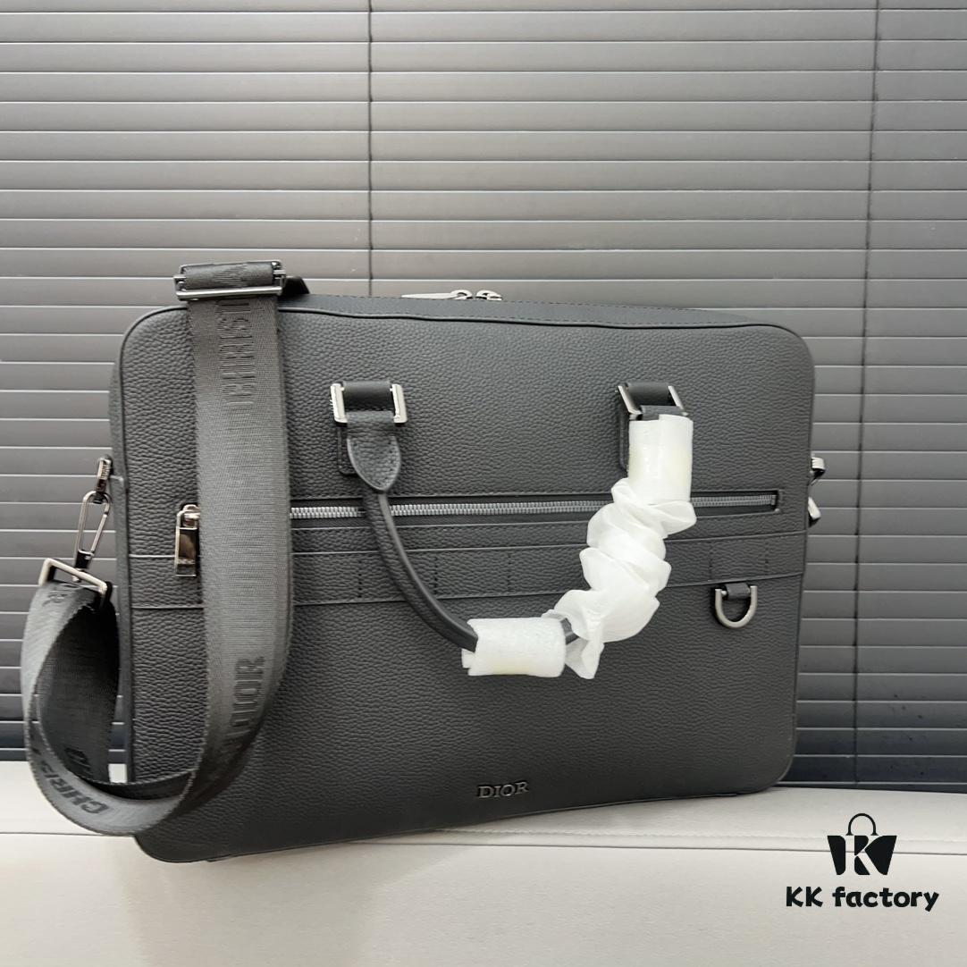 692f11734ecd253cf1078d1e Dior Men's Leather Briefcase Laptop Bag Crossbody Handbag with Exquisite Inlay Craftsmanship, Classic and Versatile Design, Original Factory Material, High-End Quality, Includes Dust Bag, 38 x 27 cm