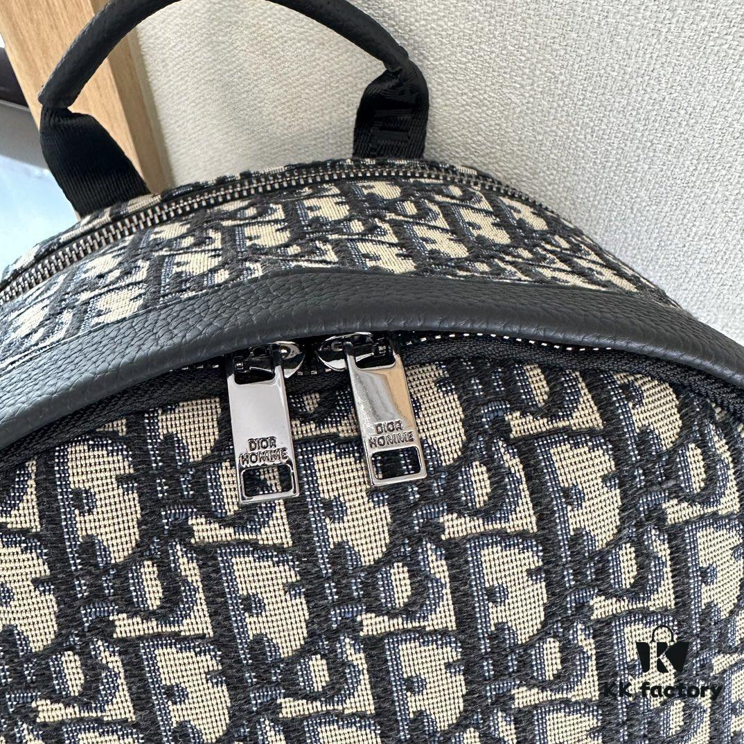 692f11874ecd253cf1078d48 Dior Men's Backpack