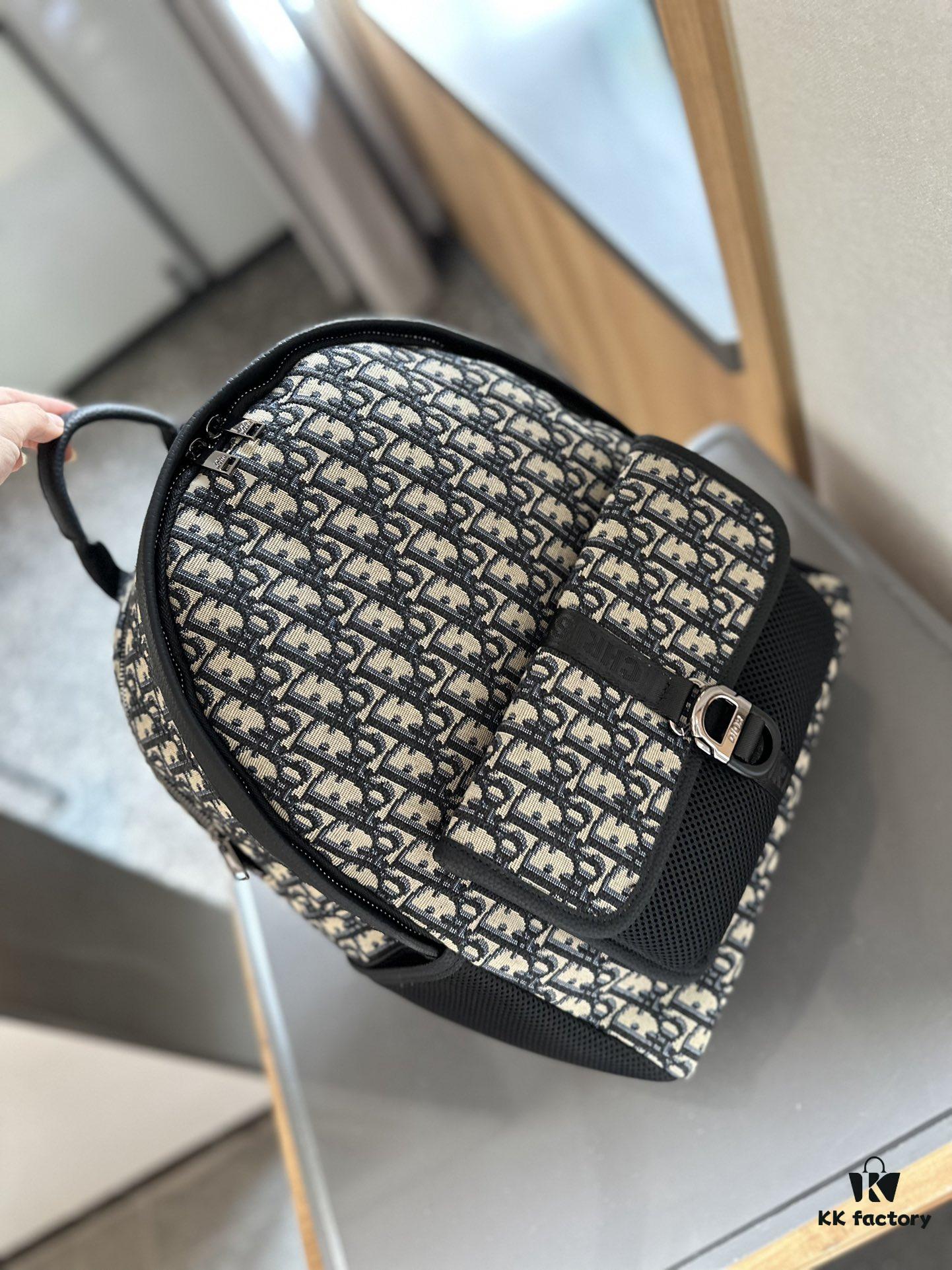 692f11894ecd253cf1078d4e Dior Men's Backpack