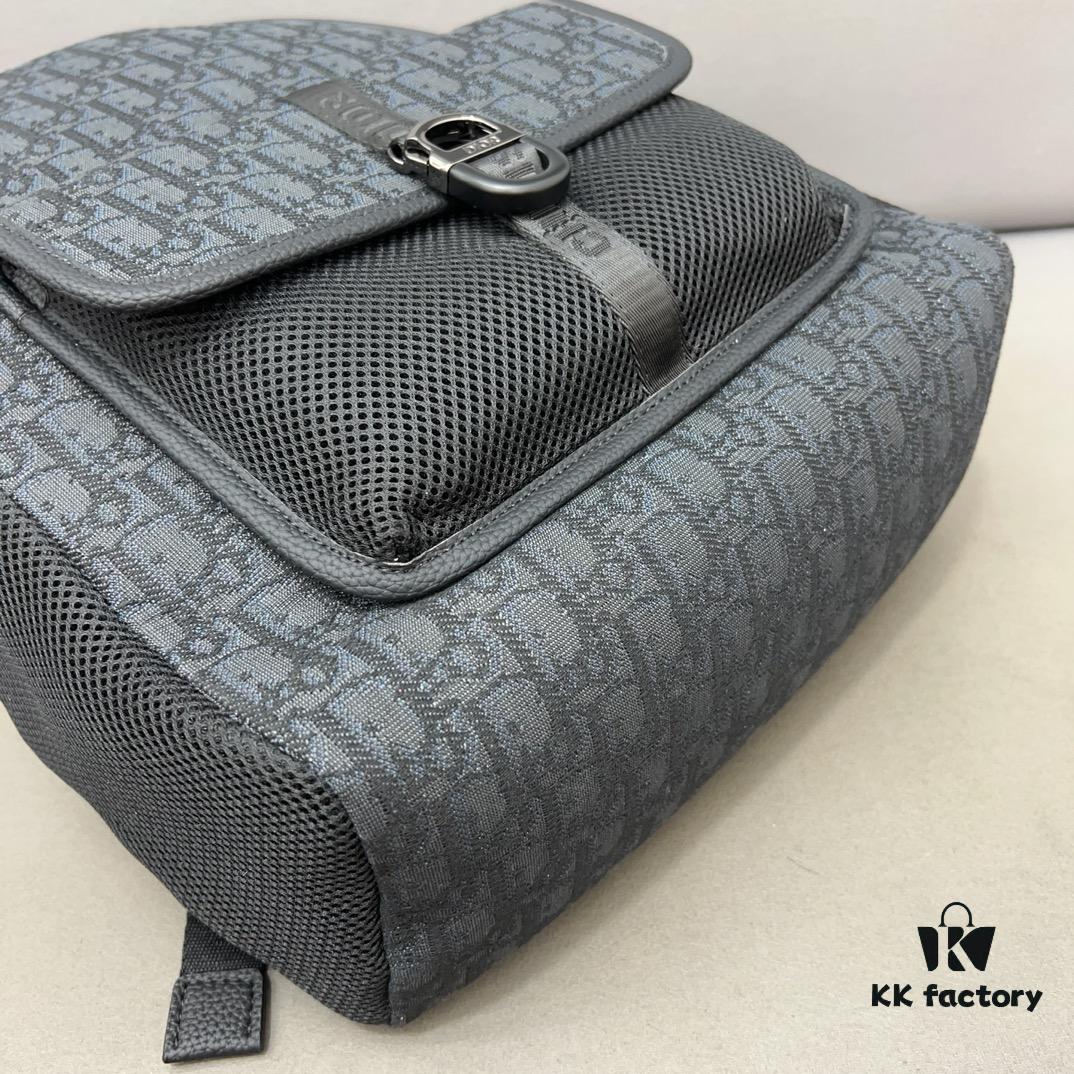 692f11904ecd253cf1078d5b DIOR Men's Sac à dos 8 Denim Saddle Backpack, Unisex Large-Capacity Backpack, School Bag with Precise Inlay Craftsmanship, Classic and Versatile