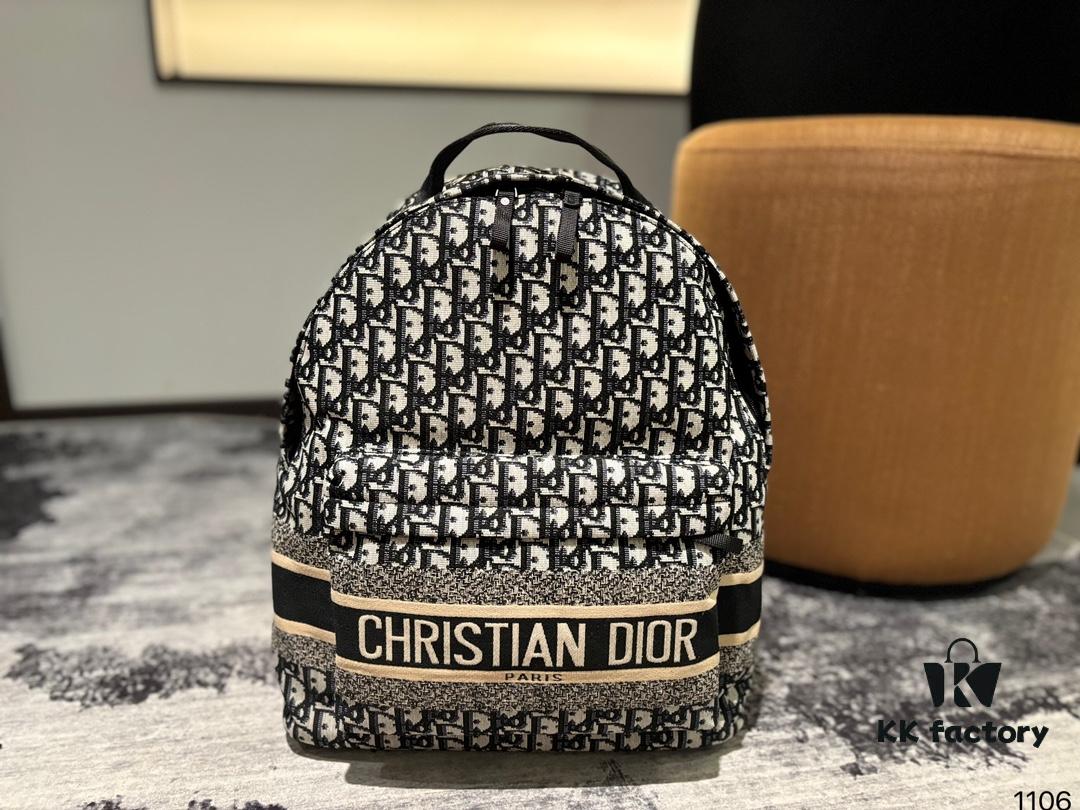 692f119a4ecd253cf1078d72 Dior Men's Backpack
