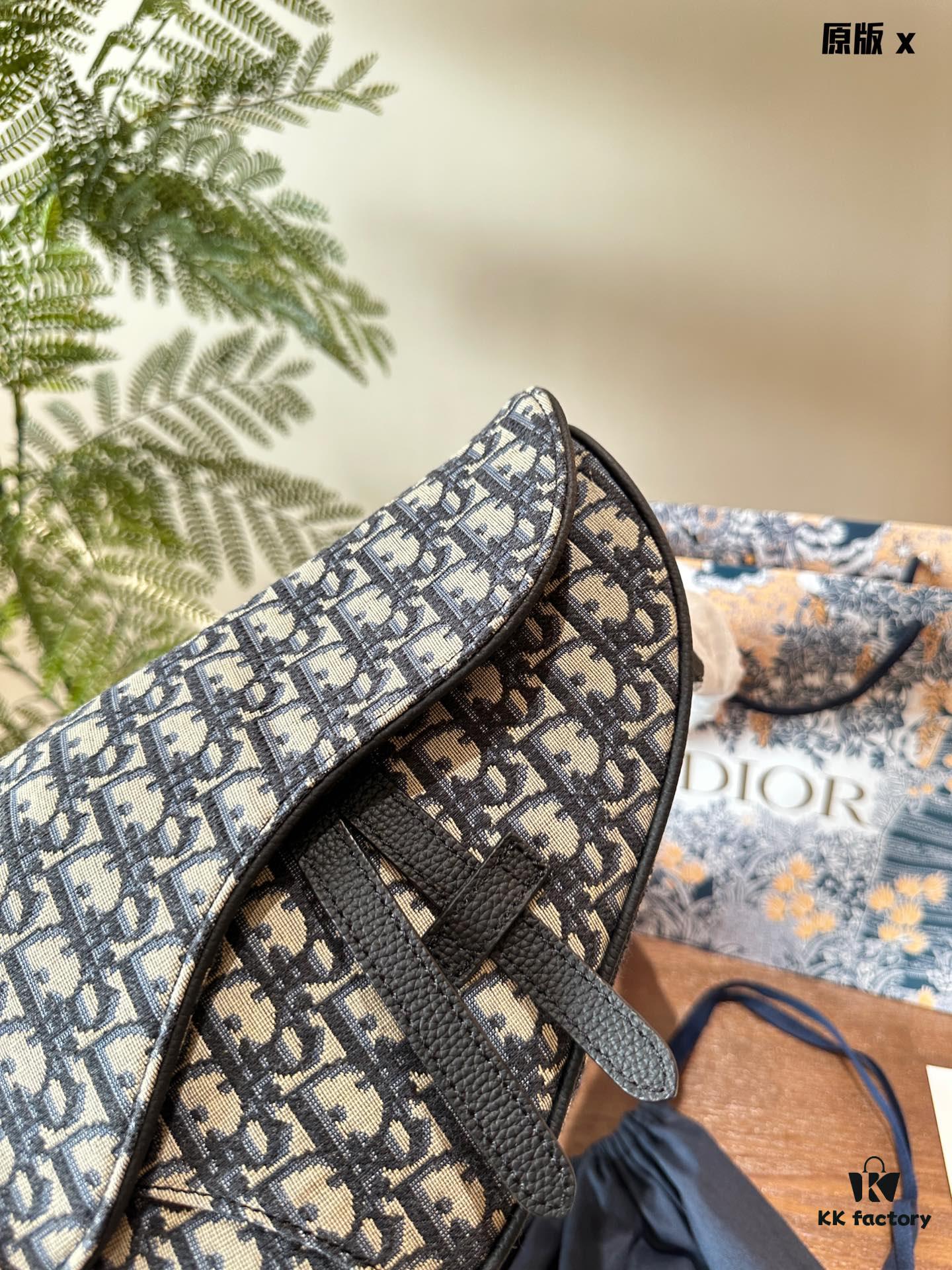 692f11ab4ecd253cf1078d98 Dior Saddle Bag for Men - A Cool and Stylish Twist on the Iconic Saddle Design