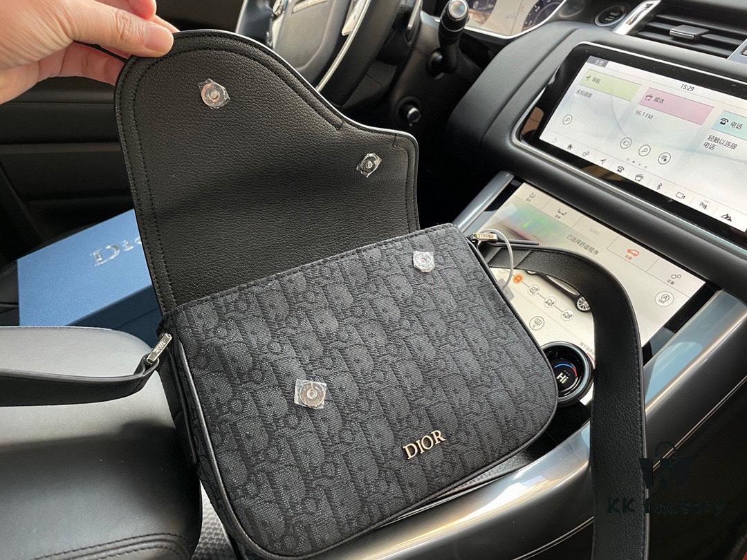 692f11b54ecd253cf1078dae Luxury Goods! New 'Dior' Messenger Bag Saddle Bag Oblique Monogram Embroidered Men's Messenger Bag Premium Imported Canvas Fabric Smooth Zipper High-Definition Hardware Logo Special Lining Exquisite Craftsmanship Every Detail In Place Must-Have for Fashionable Men Size 23/17/7 Comes with Gift Box