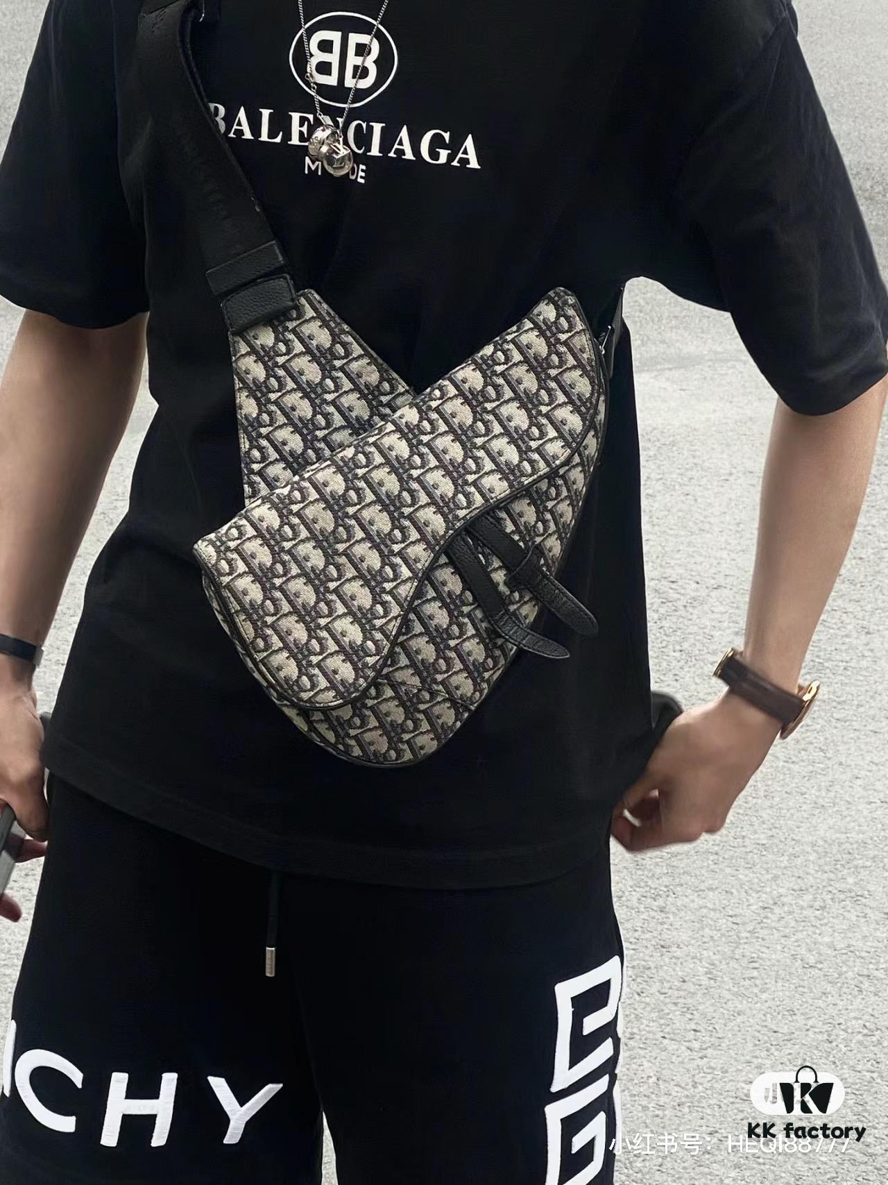 692f11ba4ecd253cf1078db5 Xihan | Mechanical Buckle Classic Dior Men's Saddle Bag