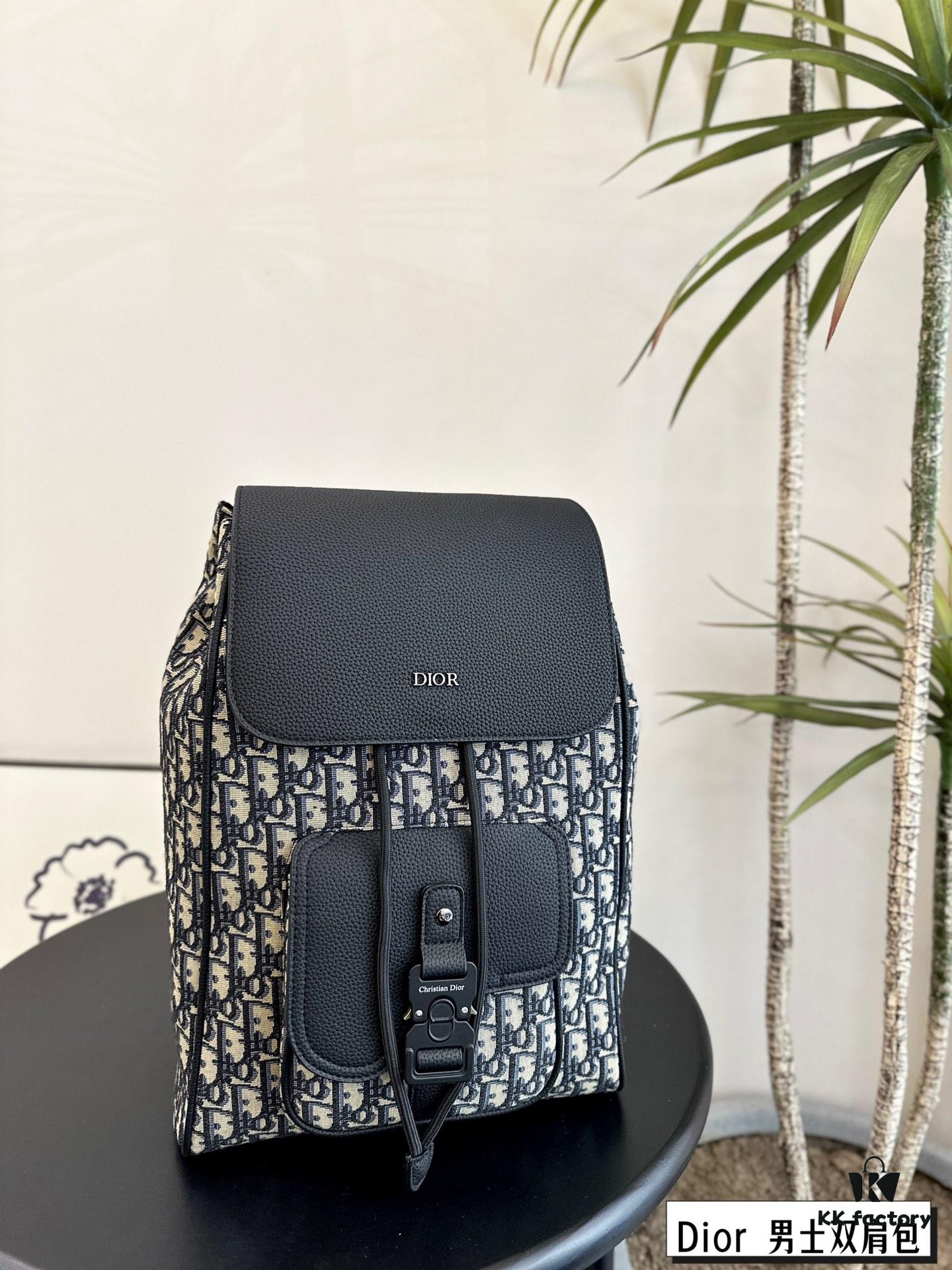 692f11db4ecd253cf1078df3 Dior Men's Backpack