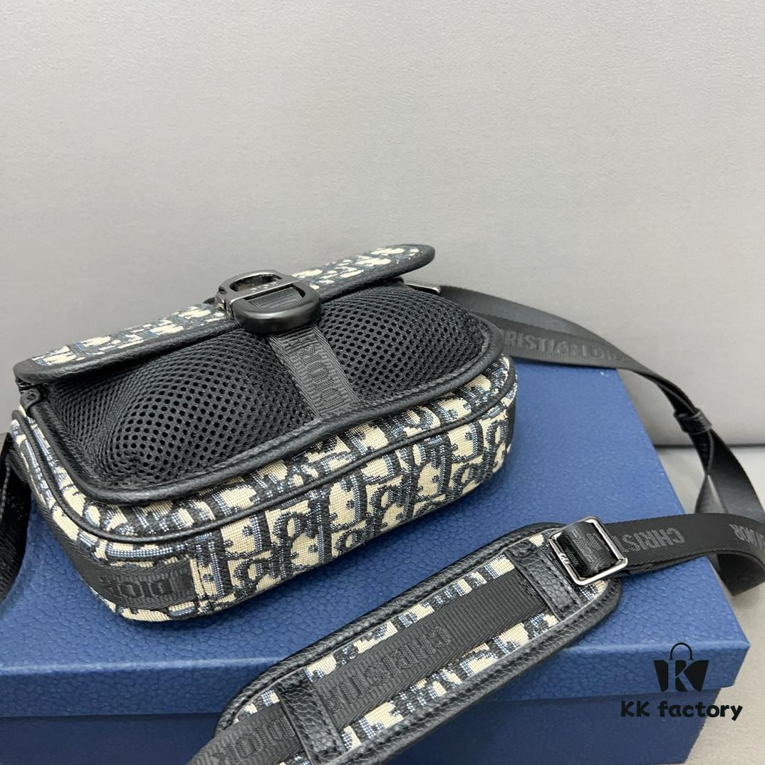 692f11e44ecd253cf1078e06 DIOR AND PARLEY Saddle Bag Unisex Crossbody Bag for Men and Women, Flap Shoulder Bag with Inlay Craftsmanship, Celebrity Must-Have Item