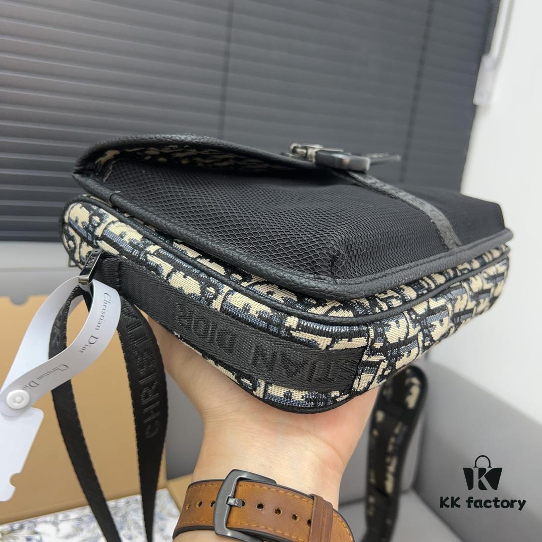 DIOR Dior8 Series Men's Flip-top Shoulder Satchel Unisex Messenger Bag Celebrity Item