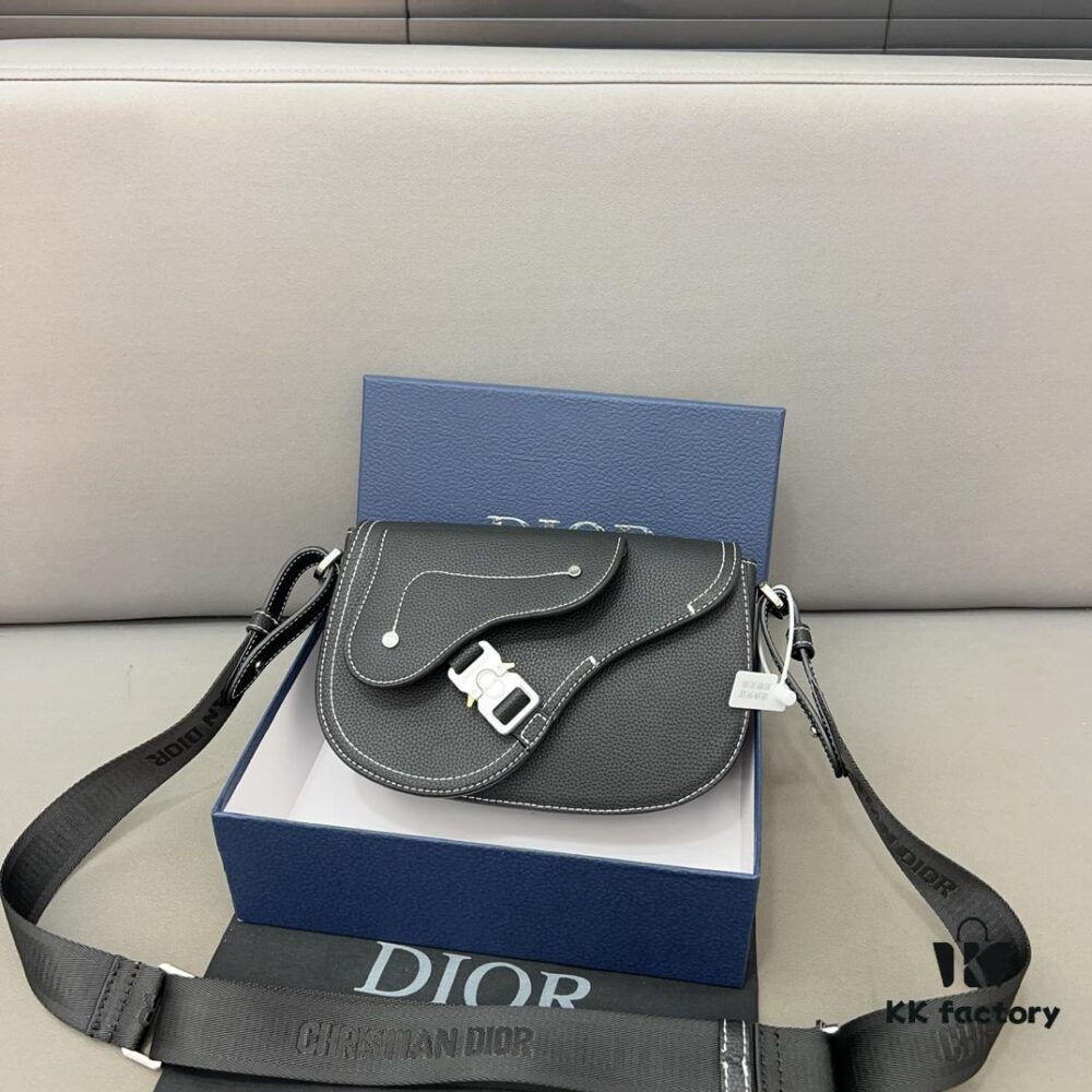 692f11fc4ecd253cf1078e33 DIOR Men's Flap Shoulder Saddle Bag in Black Canvas with Leather Trim, Long Adjustable Strap, Unisex Portable Design, Celebrity Must-Have, Crafted with Precision Inlay Workmanship, Classic and Versatile