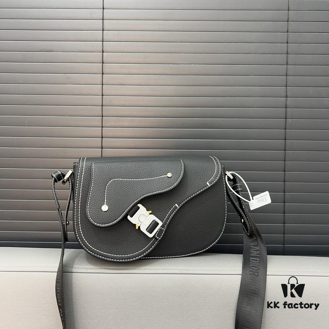 692f11fc4ecd253cf1078e34 DIOR Men's Flap Shoulder Saddle Bag in Black Canvas with Leather Trim, Long Adjustable Strap, Unisex Portable Design, Celebrity Must-Have, Crafted with Precision Inlay Workmanship, Classic and Versatile