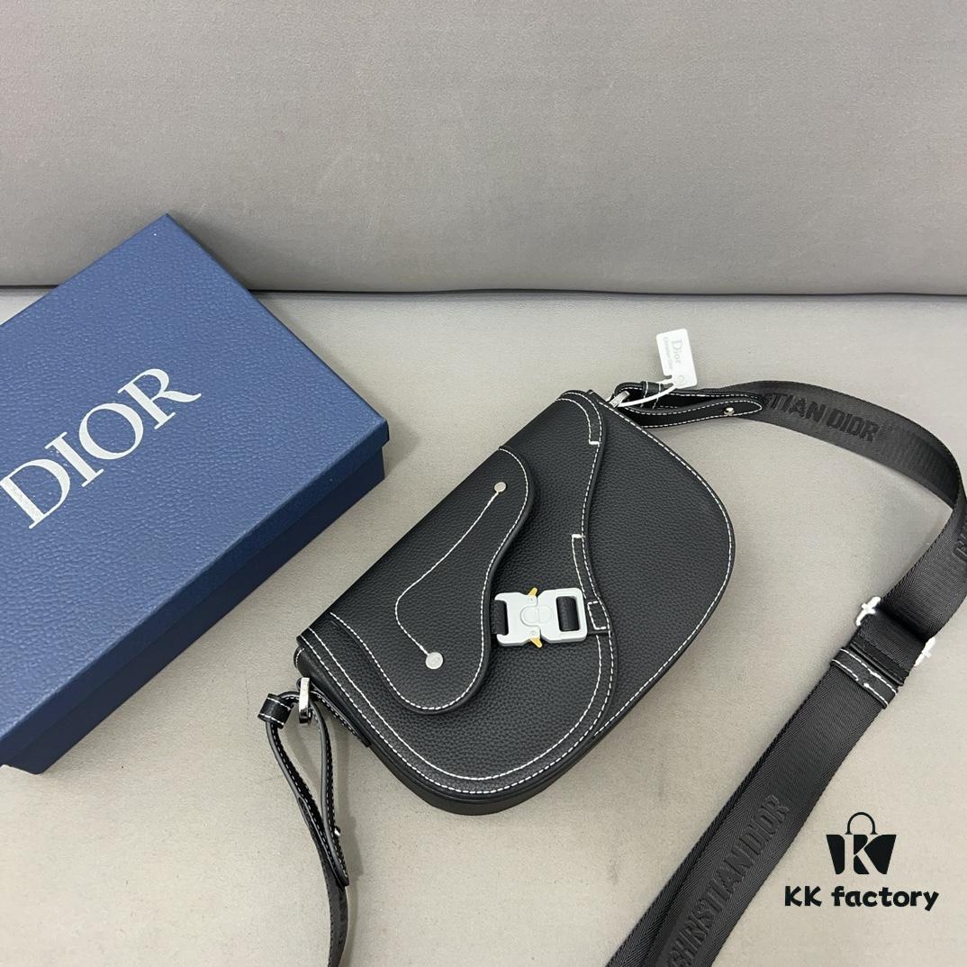 692f11fc4ecd253cf1078e35 DIOR Men's Flap Shoulder Saddle Bag in Black Canvas with Leather Trim, Long Adjustable Strap, Unisex Portable Design, Celebrity Must-Have, Crafted with Precision Inlay Workmanship, Classic and Versatile