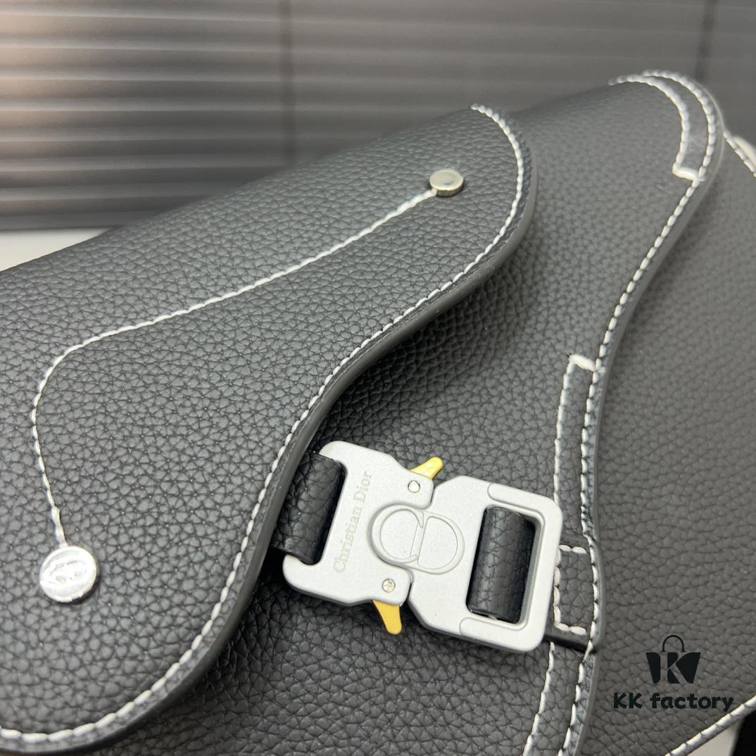 692f11fd4ecd253cf1078e39 DIOR Men's Flap Shoulder Saddle Bag in Black Canvas with Leather Trim, Long Adjustable Strap, Unisex Portable Design, Celebrity Must-Have, Crafted with Precision Inlay Workmanship, Classic and Versatile