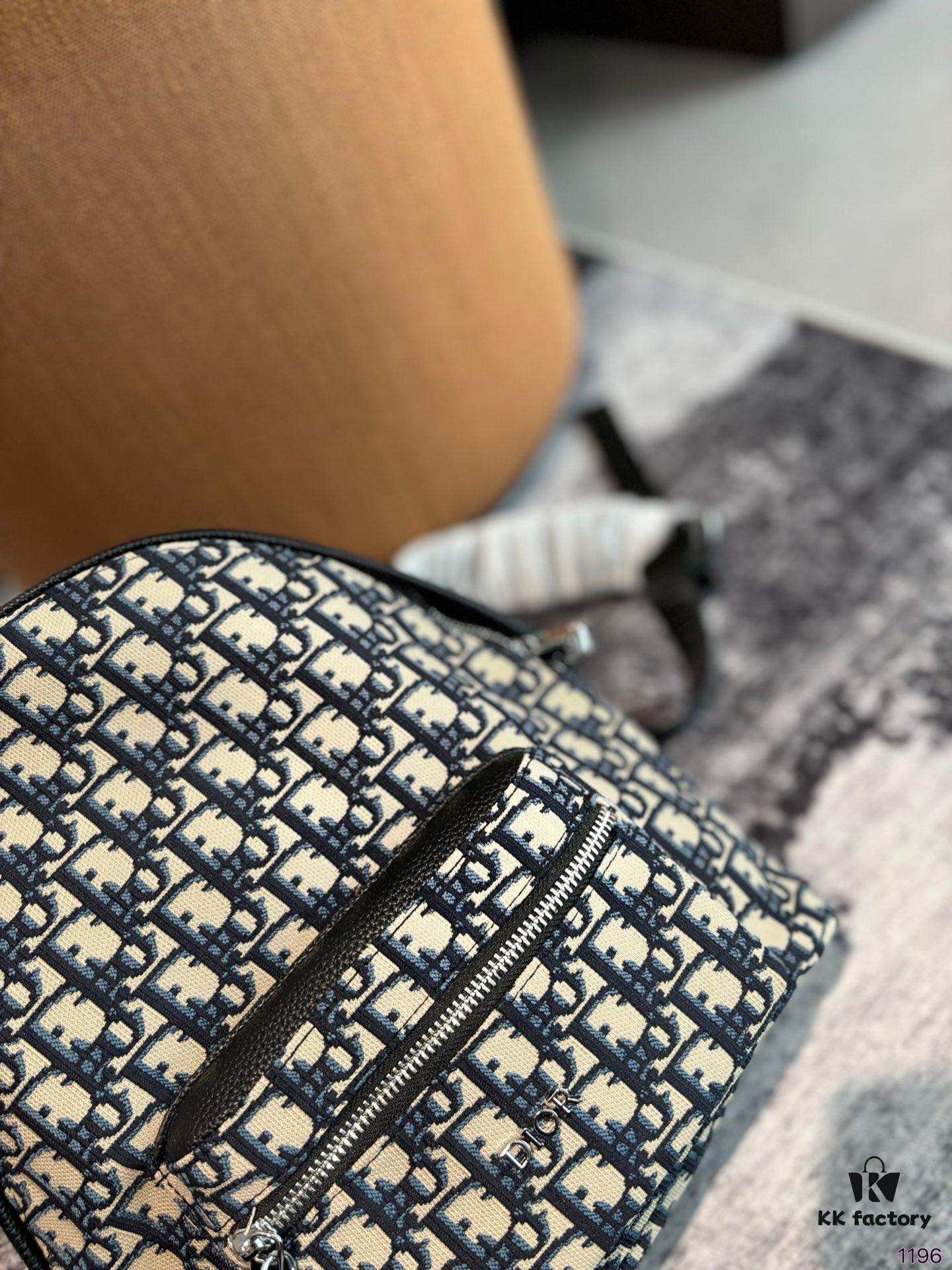 692f12054ecd253cf1078e48 Dior Men's Backpack