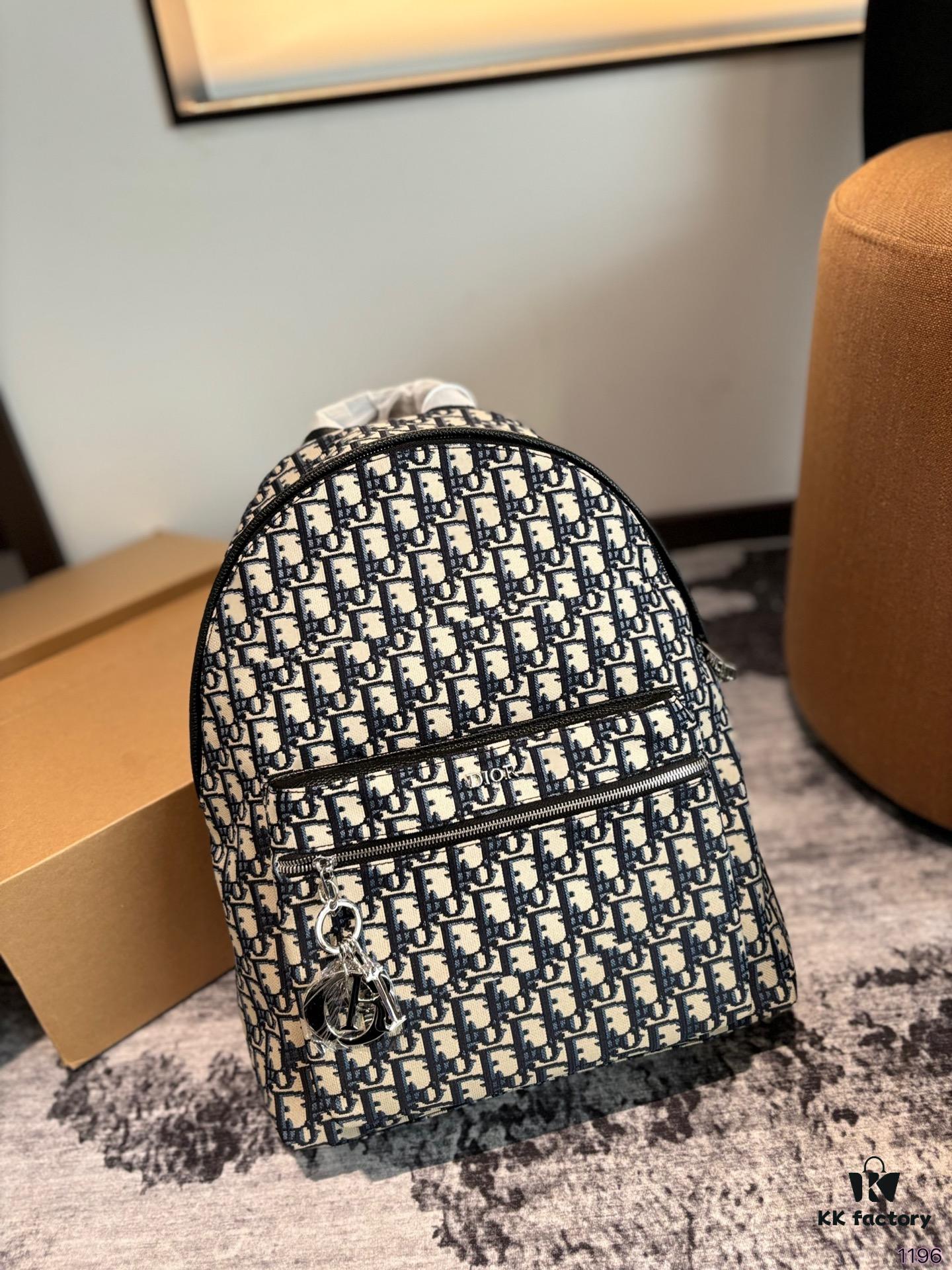 692f12064ecd253cf1078e49 Dior Men's Backpack