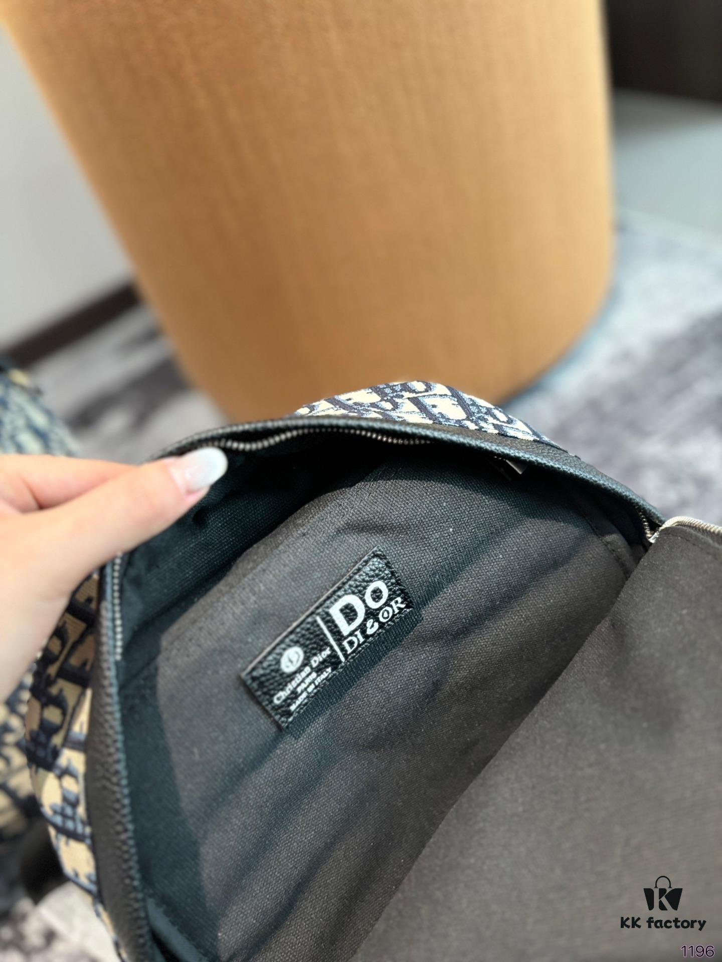 692f12074ecd253cf1078e4c Dior Men's Backpack