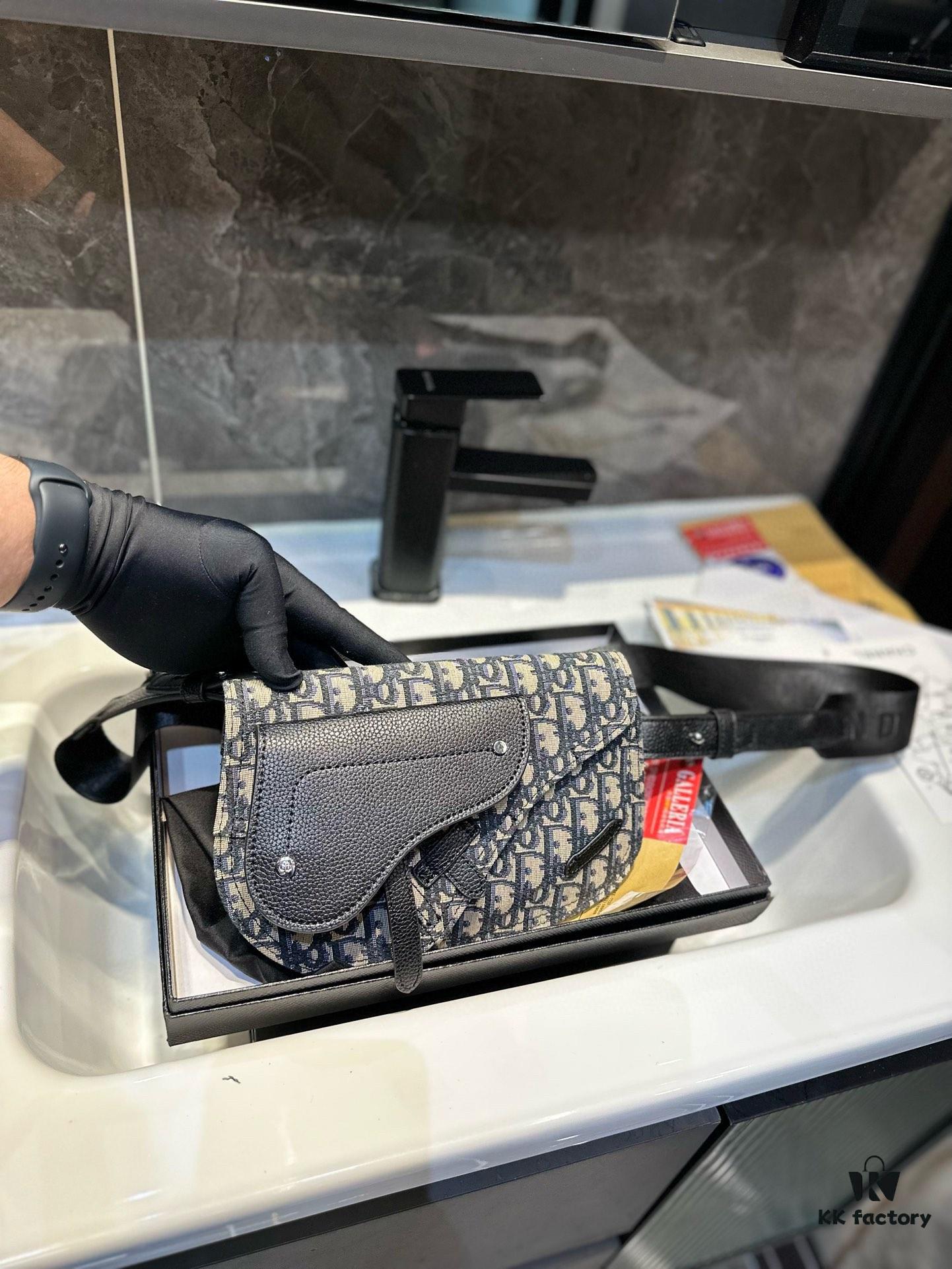 692f120e4ecd253cf1078e57 ❤️ (Gift Box Packaging) ❤️ Dior DIOR Saddle Men's Saddle Bag