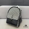 692f12164ecd253cf1078e64 DIOR Men's Sac à dos 8 Denim Saddle Backpack, Unisex Large-Capacity Bag, Book Bag with Expert Inlay Craftsmanship, Classic and Versatile Design