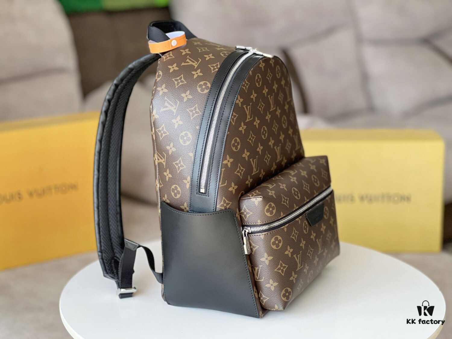 692f121b4ecd253cf1078e6a Original Leather DISCOVERY Backpack M46684 Vintage Pattern