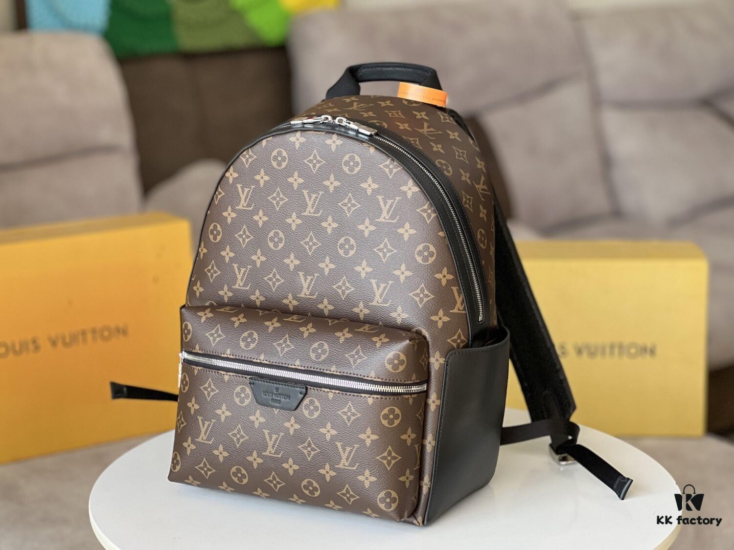 692f121c4ecd253cf1078e6b Original Leather DISCOVERY Backpack M46684 Vintage Pattern