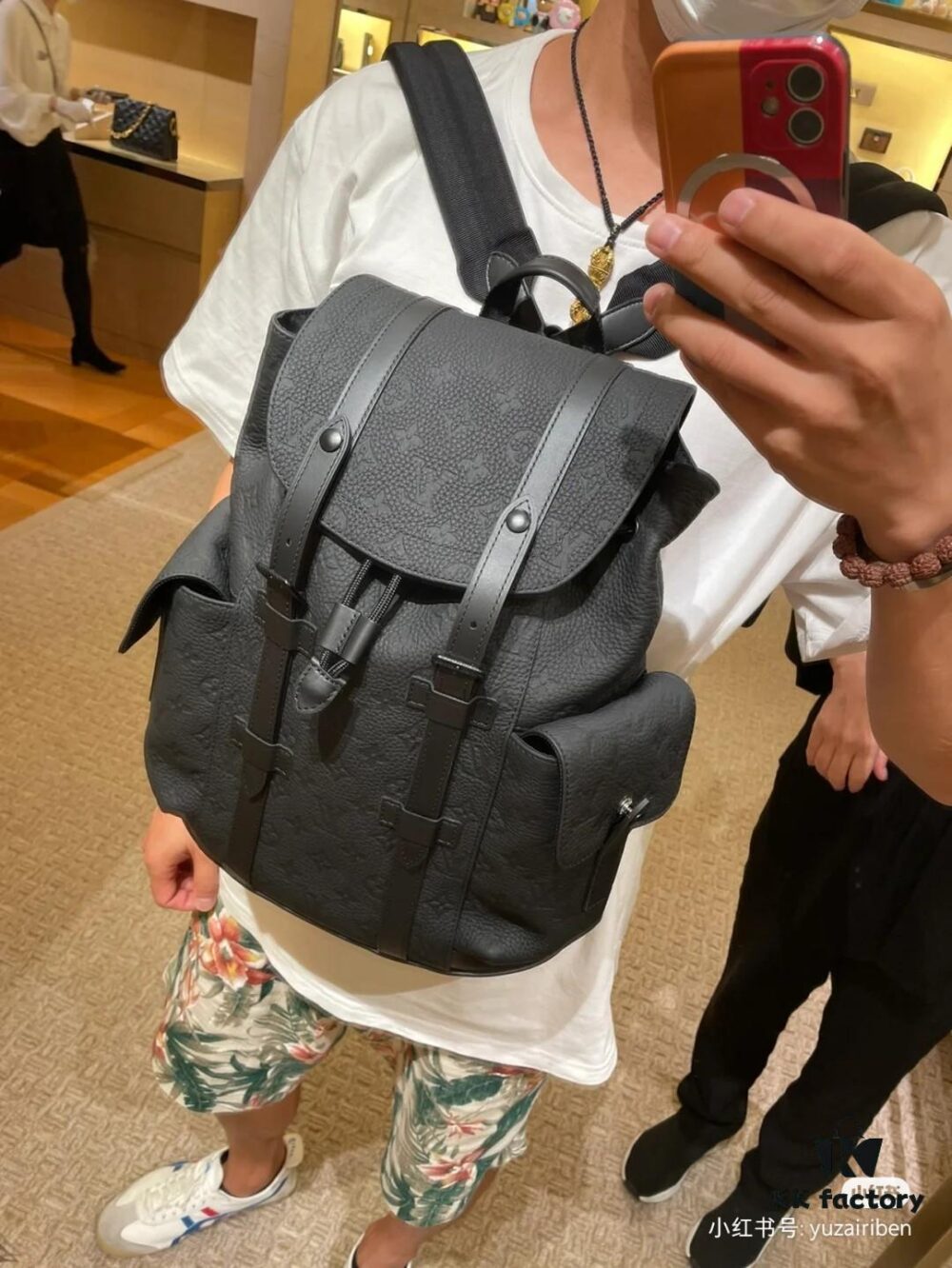692f12714ecd253cf1078ef8 Original Chip Version 🦍 Model: M20899 Full Leather Embossed Small Backpack 🎮