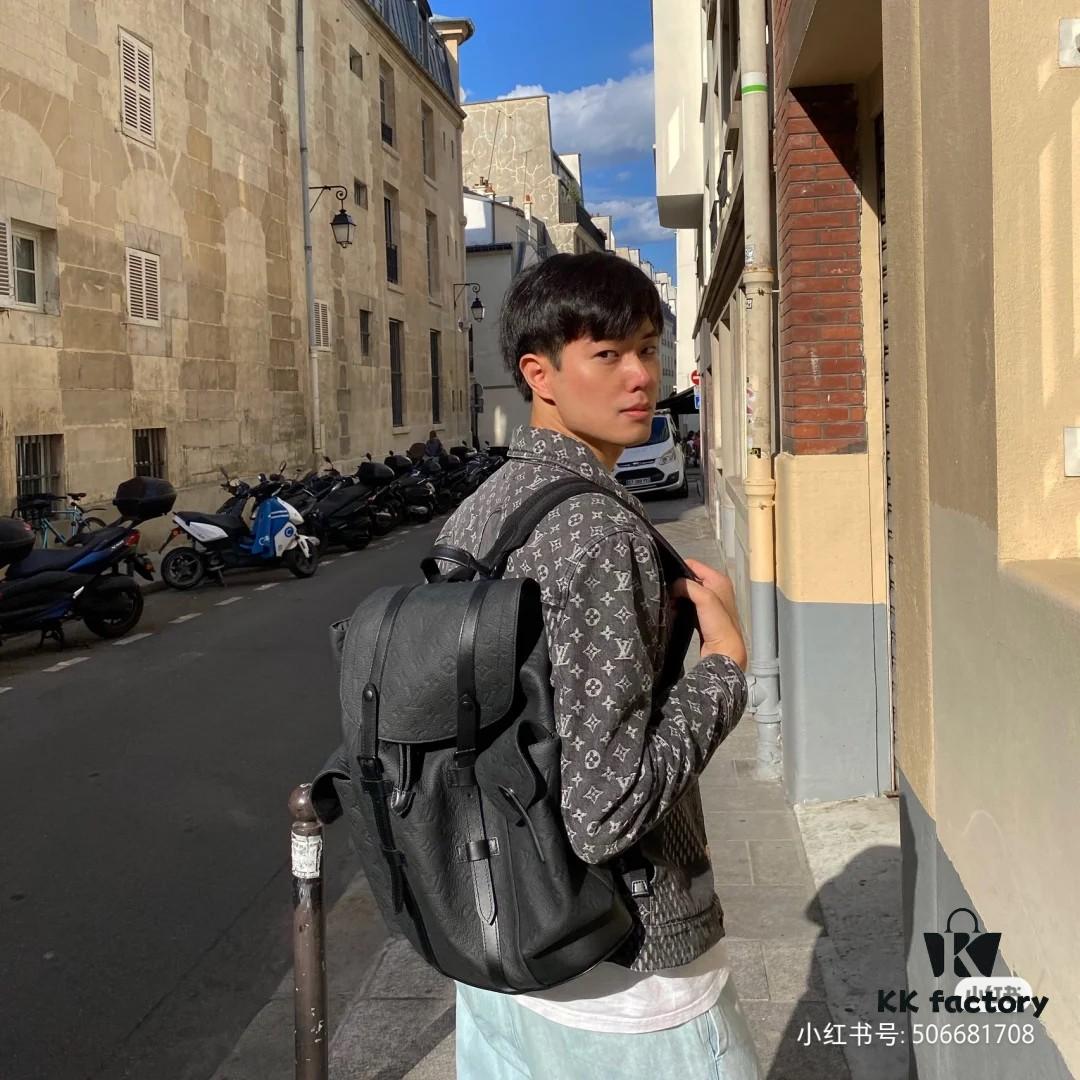 Original Chip Version 🦍 Model: M20899 Full Leather Embossed Small Backpack 🎮