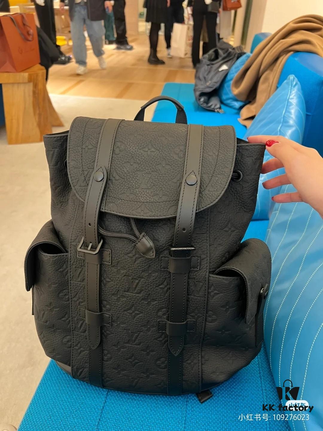 Original Chip Version 🦍 Model: M20899 Full Leather Embossed Small Backpack 🎮