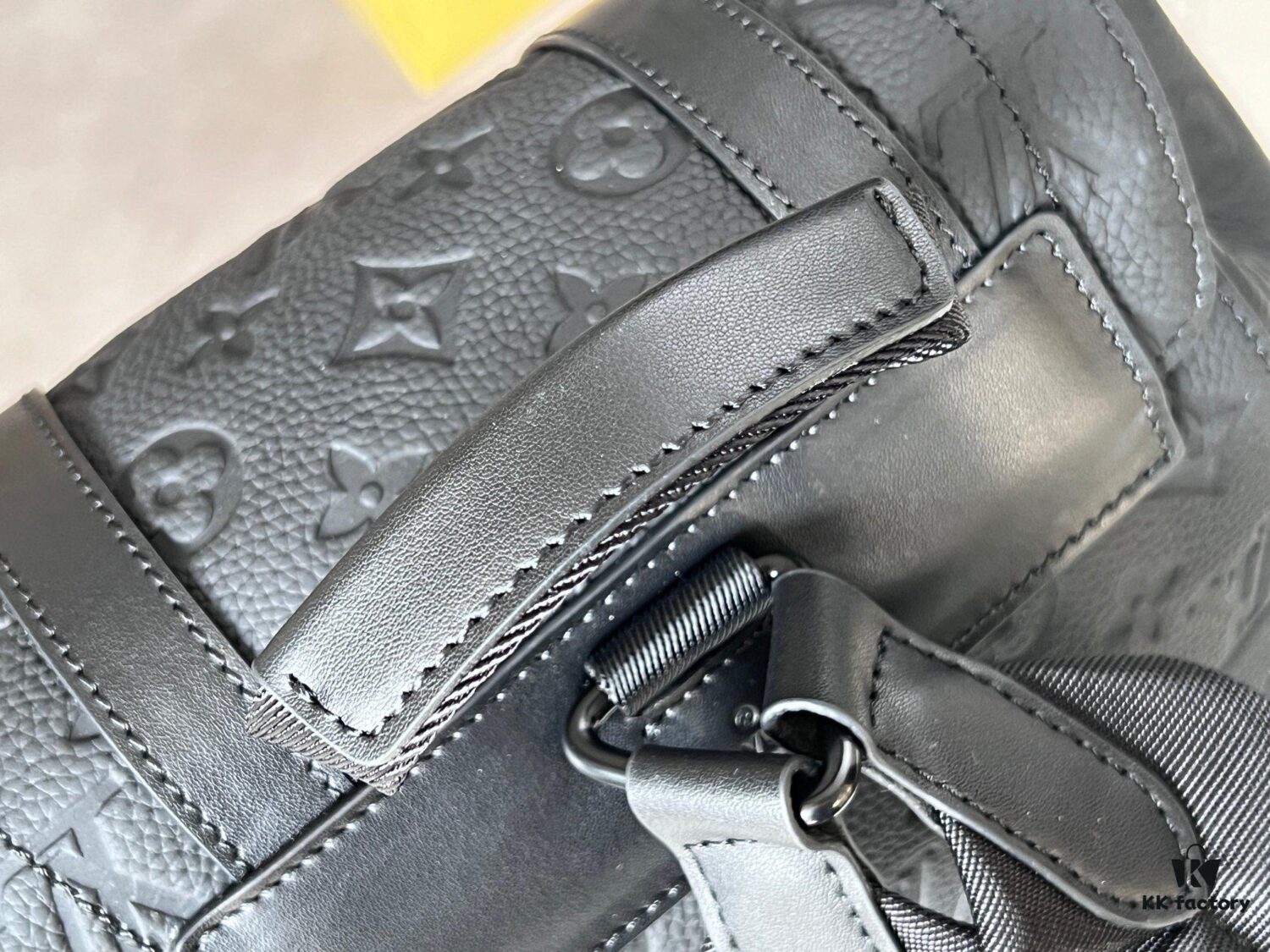 692f127a4ecd253cf1078f06 Original Chip Version Model: M20899 Full Leather Embossed Small Backpack Game Console Style Christopher Backpack