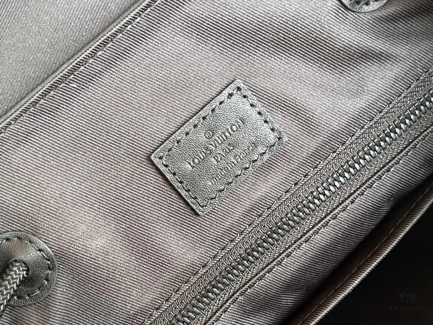692f127f4ecd253cf1078f10 Original Chip Version Model: M20899 Full Leather Embossed Small Backpack Game Console Style Christopher Backpack